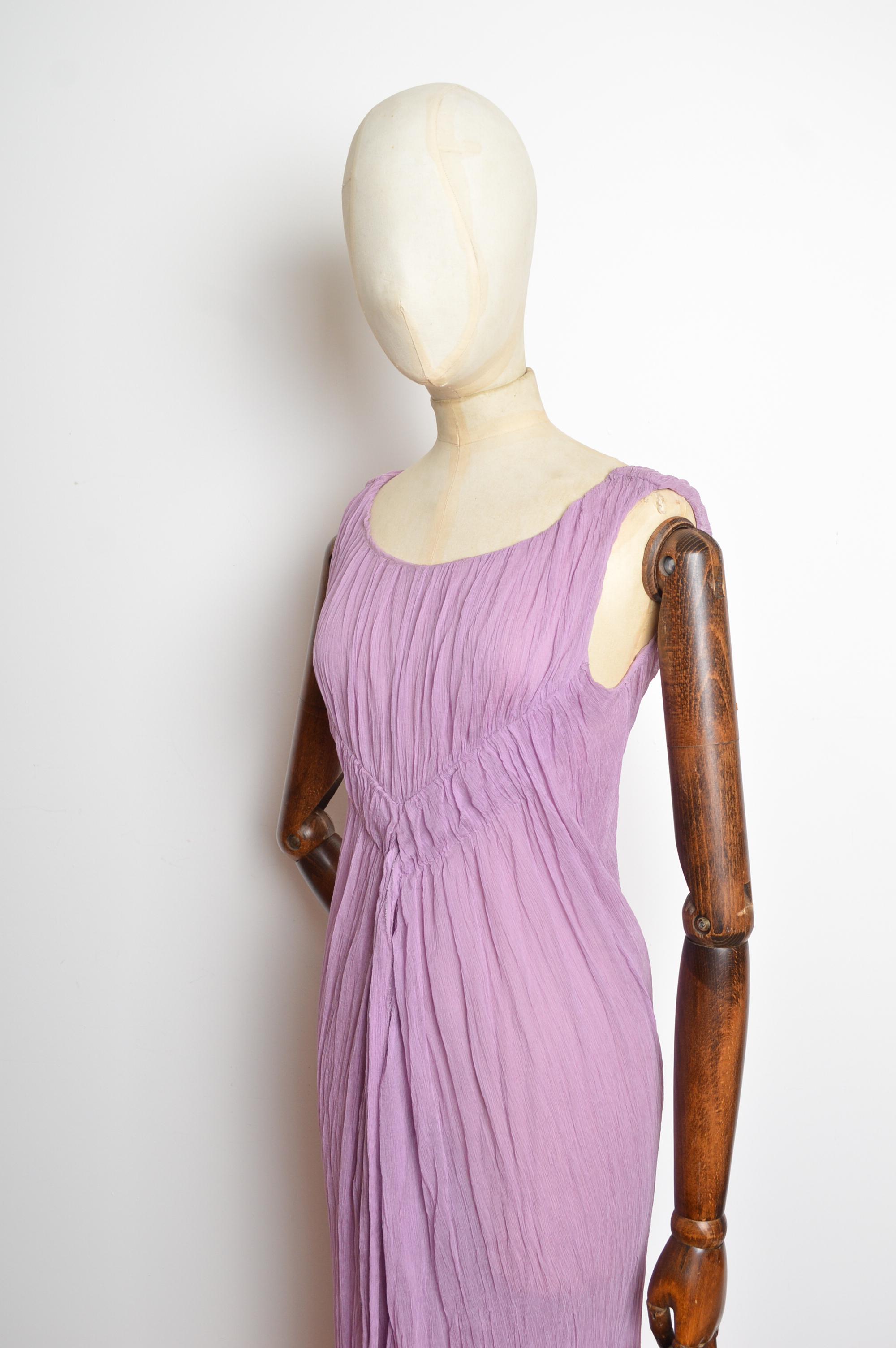 Elegant 2004 Alberta Ferretti Fliederfarbenes Abendkleid aus Seidenkrepp in voller Länge - Kleid (Violett) im Angebot