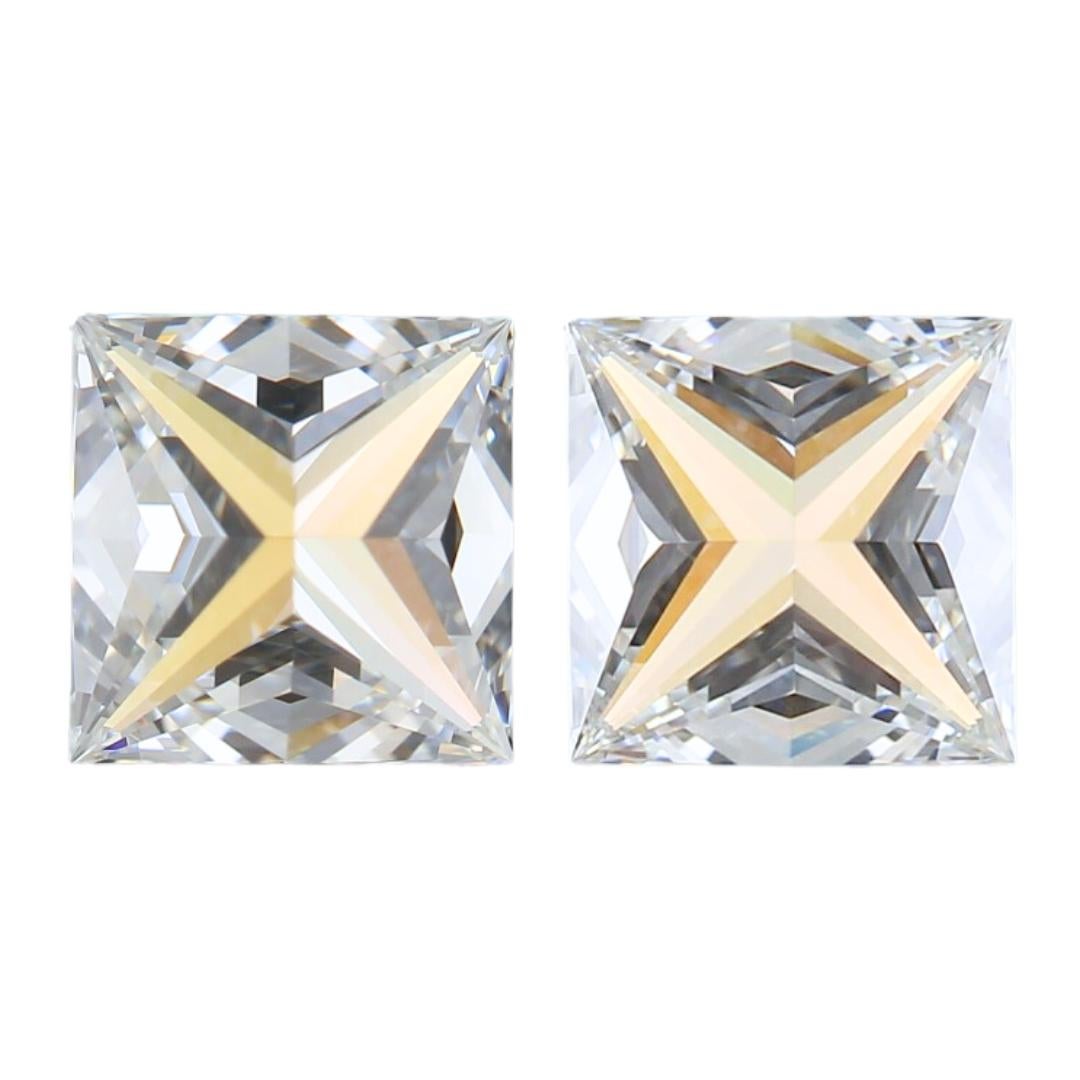 Eleganza di una coppia di diamanti a forma quadrata con taglio ideale da 2,00 ct - certificati GIA in vendita 1