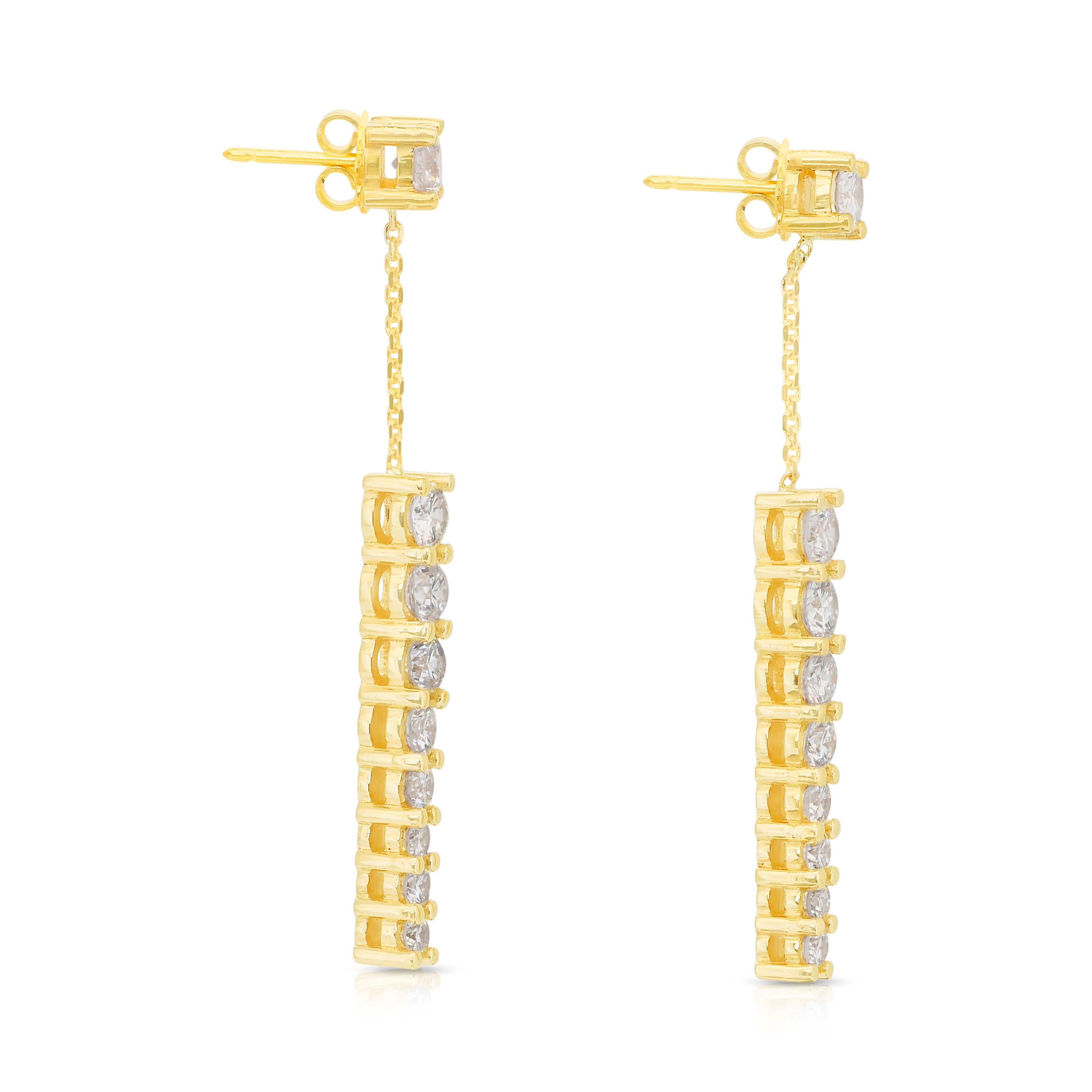 Elegantes Pendientes de Gota de Diamantes de 2.02ct en Oro Amarillo de 18k - Certificado IGI en Nuevo estado para la venta en רמת גן, IL