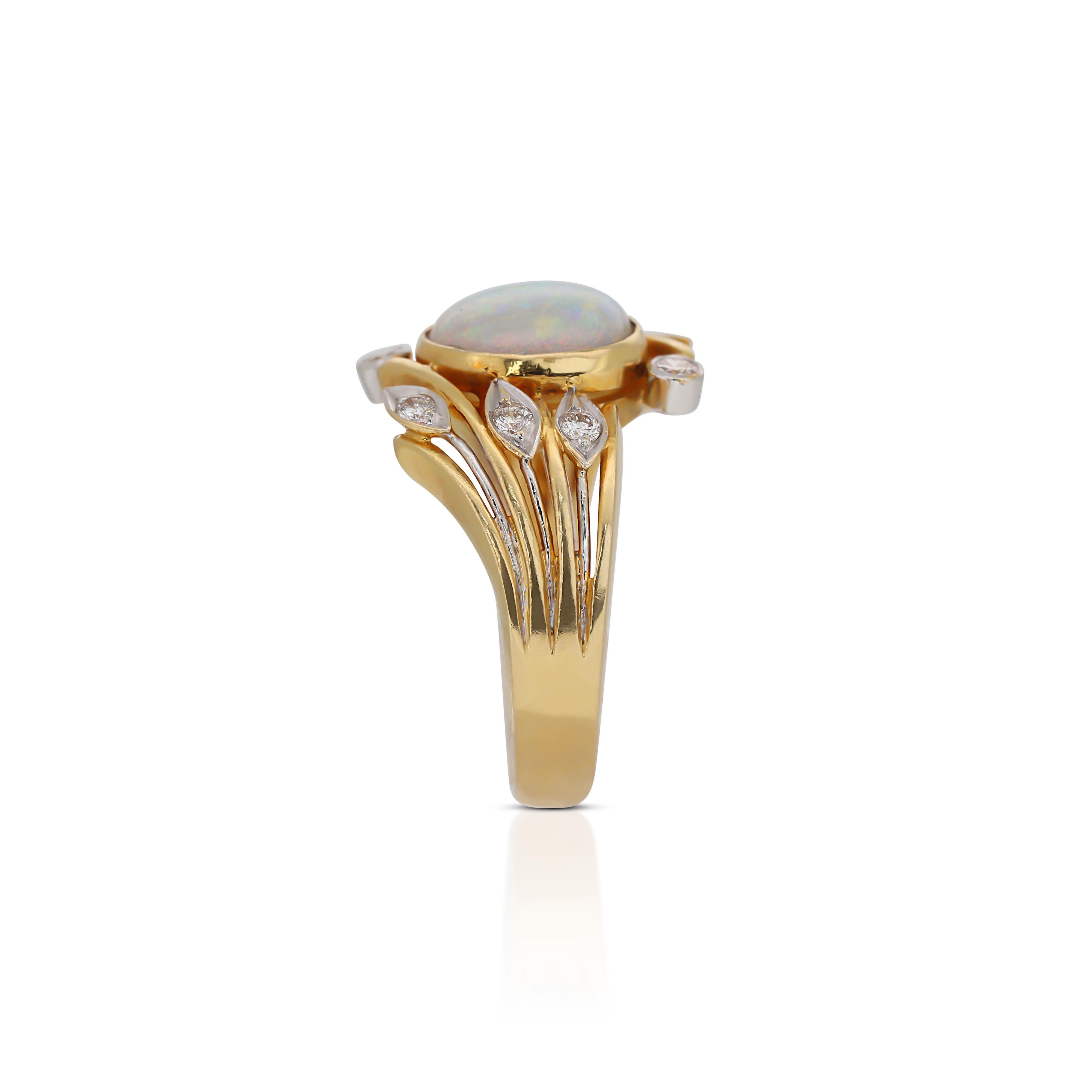 Round Cut  Elegant 20K Yellow Gold Opal Diamond Ring w/ 0.12 ct Natural Diamonds NGI Cert For Sale