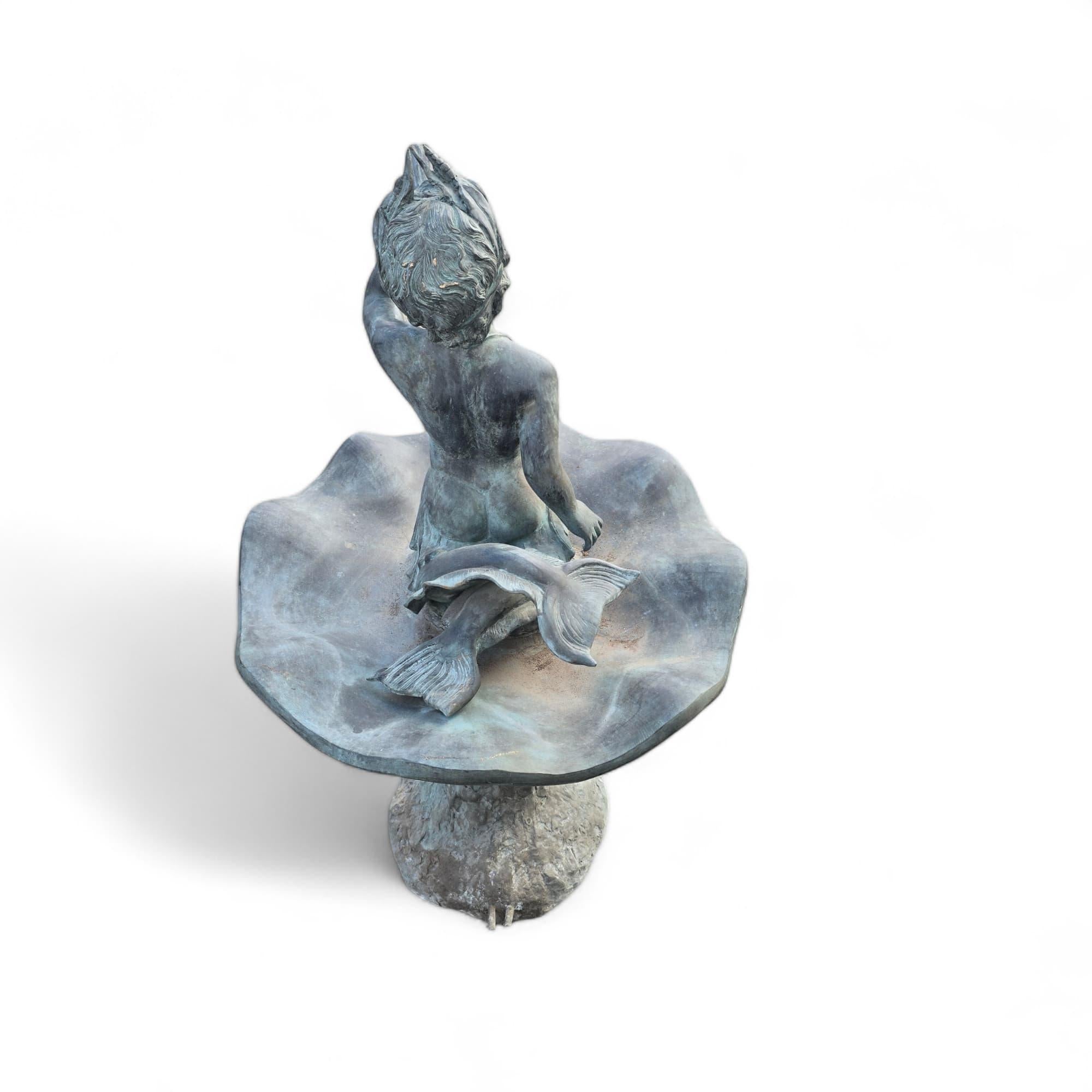 Elegant 20th-Century Bronze Fountain Depicting a Small Triton For Sale 1