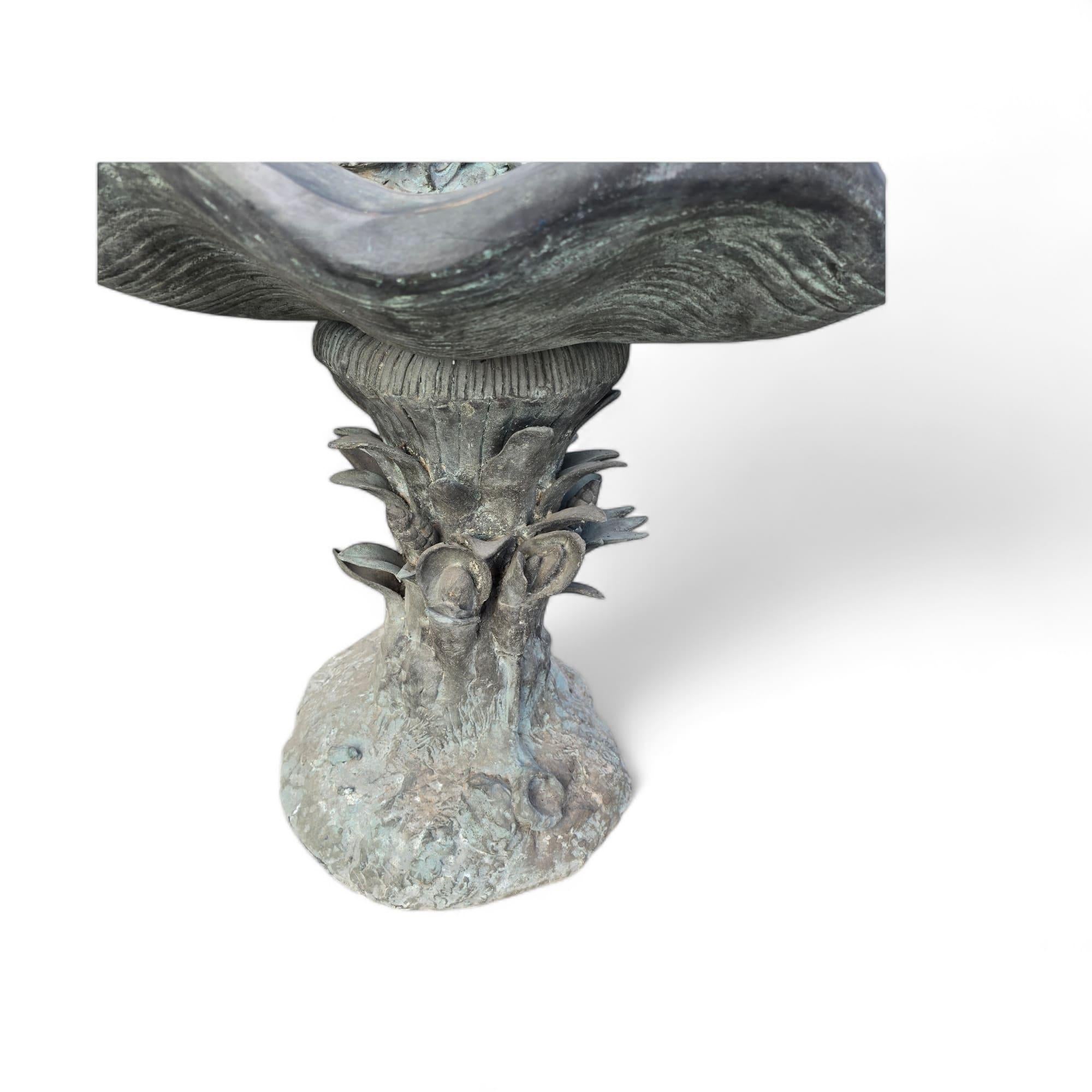 Elegant 20th-Century Bronze Fountain Depicting a Small Triton For Sale 2