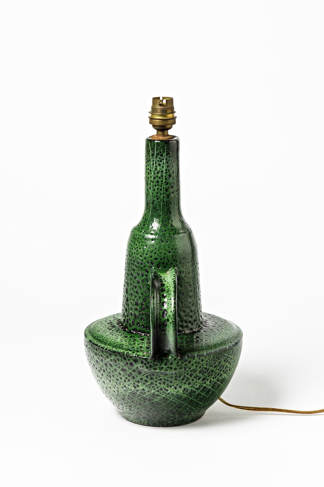 Mid-Century Modern Élégante lampe de table en céramique verte du 20e siècle par Jean Austruy French Art