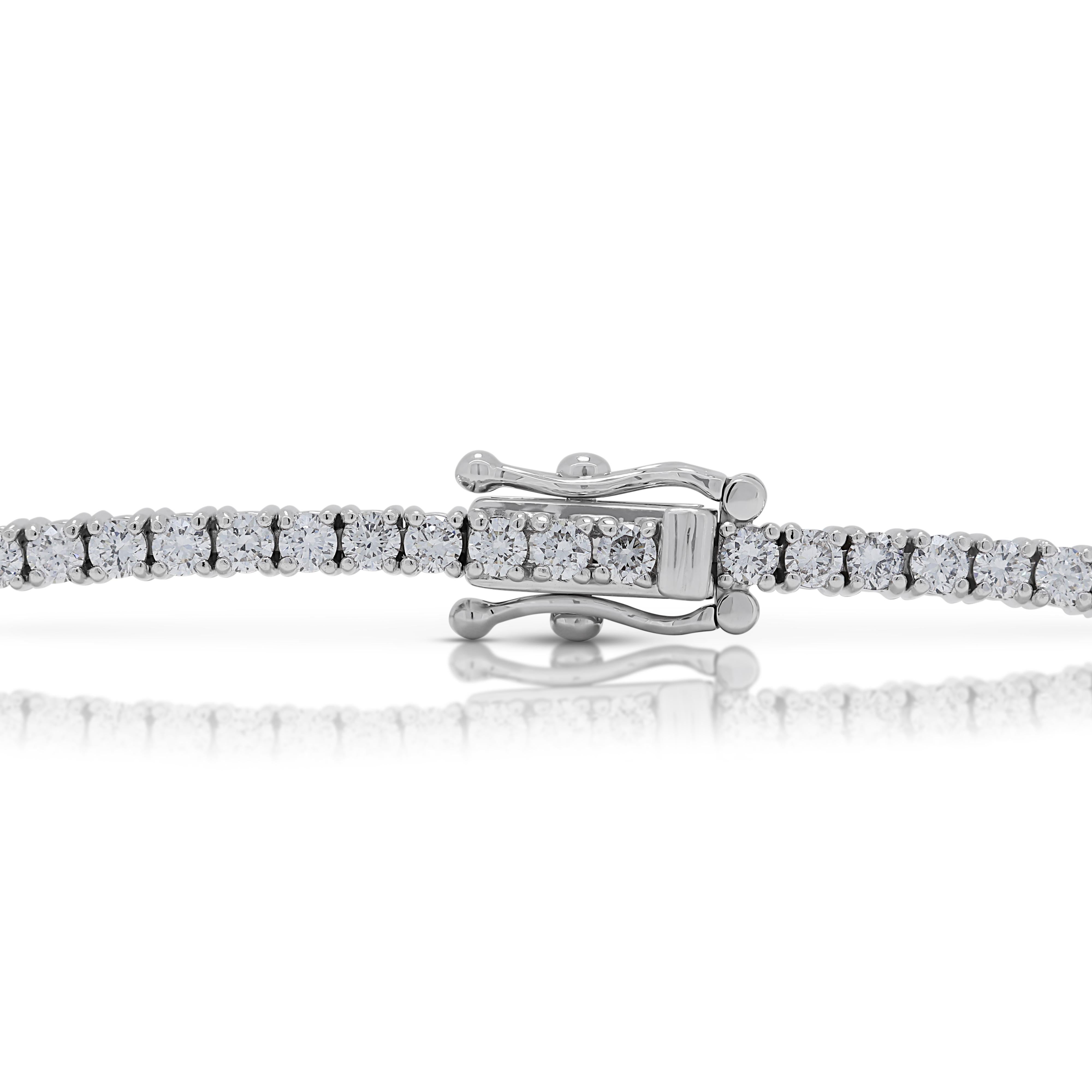 Elegant 2.40ct Diamonds Tennis Bracelet in 18K White Gold For Sale 1