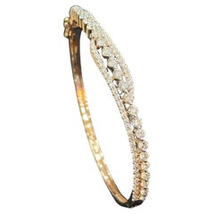 Elegant 2.60 Carats Round Brilliant Cut F/VS1 Diamonds Bracelet in 14K Rose Gold