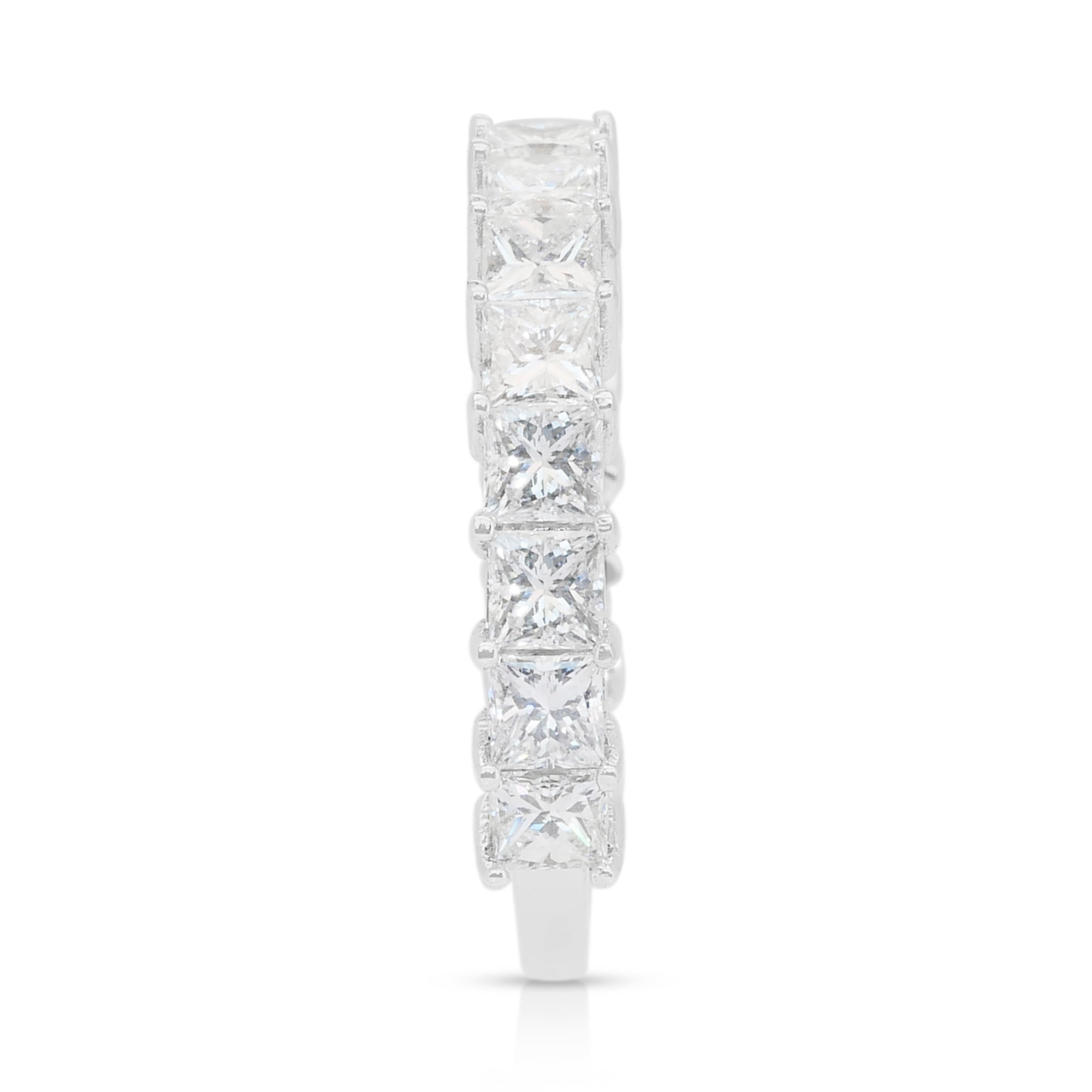 Anello Elegance con 2,88 carati di diamanti naturali in oro bianco 18 carati - Certificato IGI in vendita 1