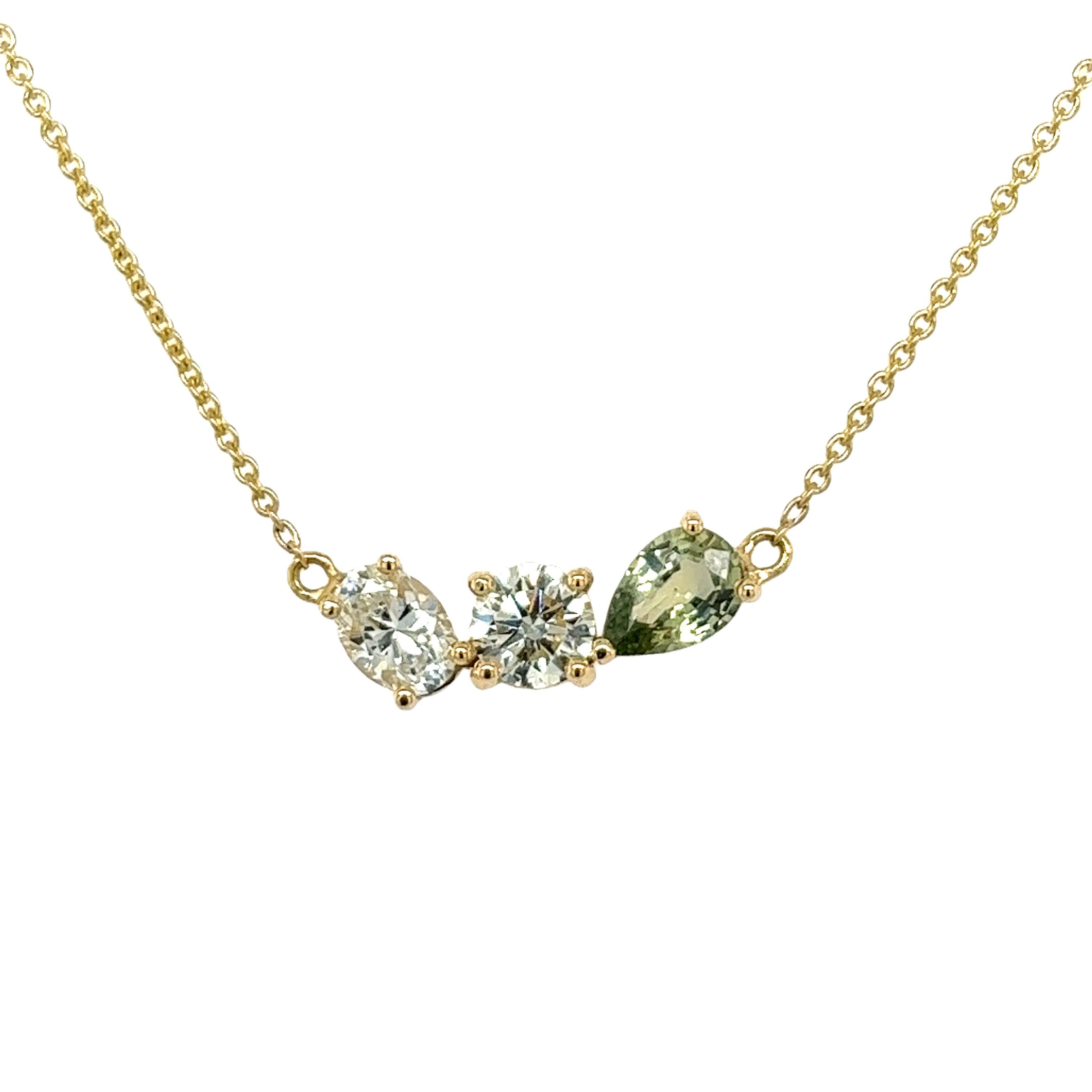 Elegant 3 Stone Pendant Diamond & Green Sapphire Set In 14ct Yellow Gold For Sale 1