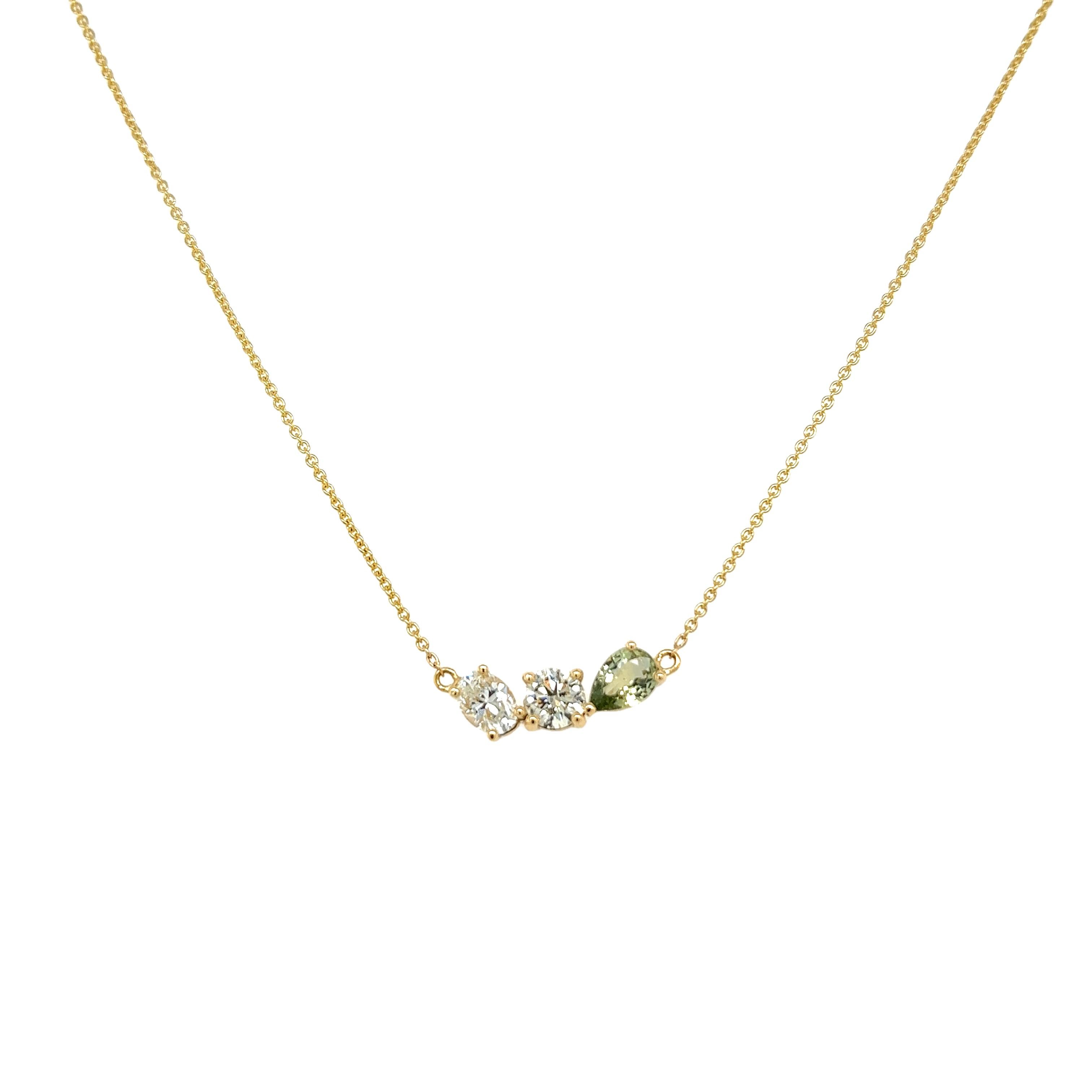Elegant 3 Stone Pendant Diamond & Green Sapphire Set In 14ct Yellow Gold For Sale 2