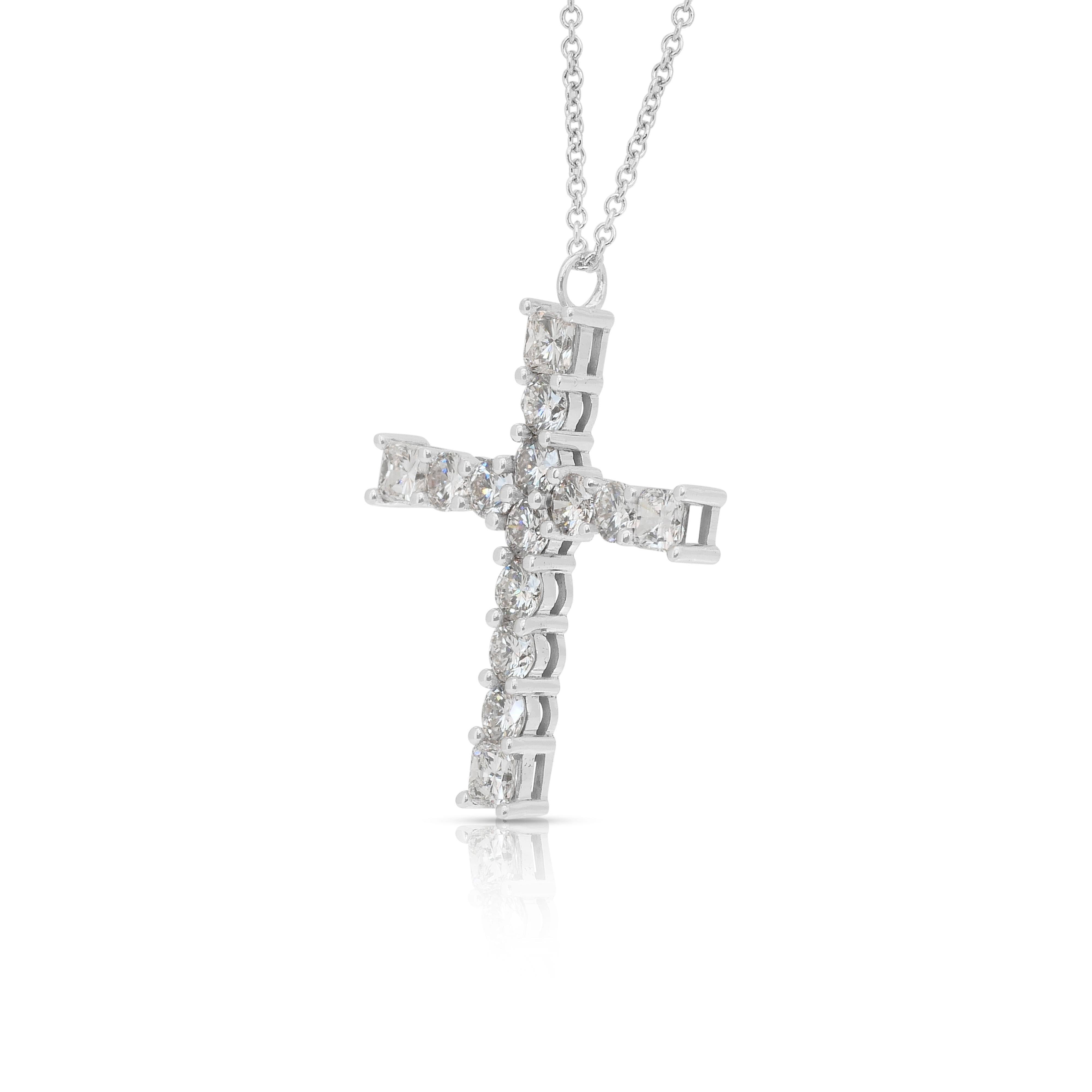 Elegant 3.26ct Diamonds Necklace with Cross Pendant in 18k White Gold For Sale 2