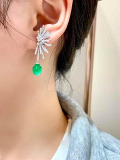 Elegant 4.00ct Emerald and Diamond Drop Earrings in 18K Gold