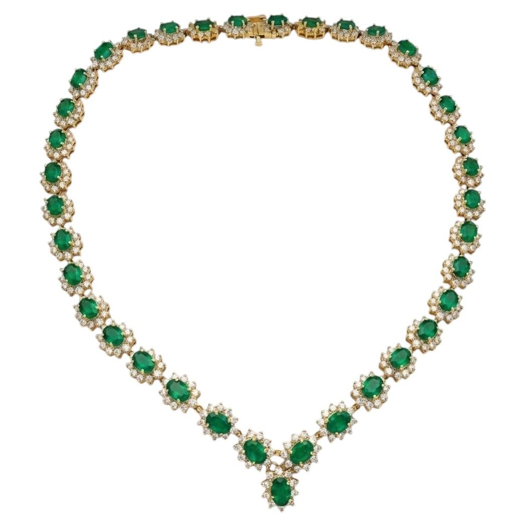 Collana Eleg 40ct Emerald & 8ct Diamond in oro bianco in vendita
