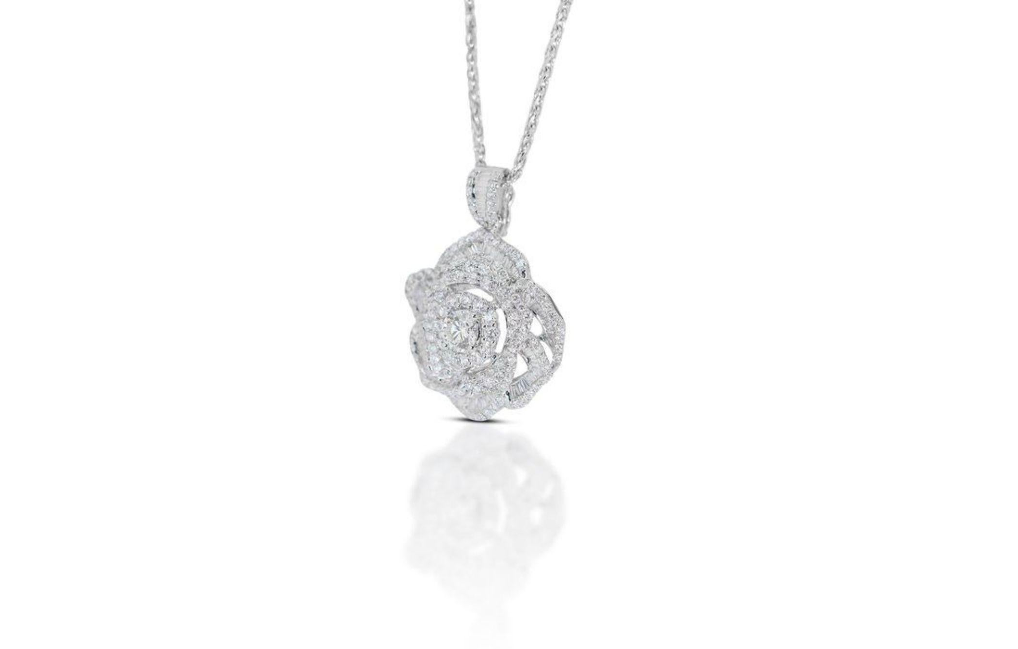 Elegant 4.66ct Diamond Necklace In New Condition For Sale In רמת גן, IL
