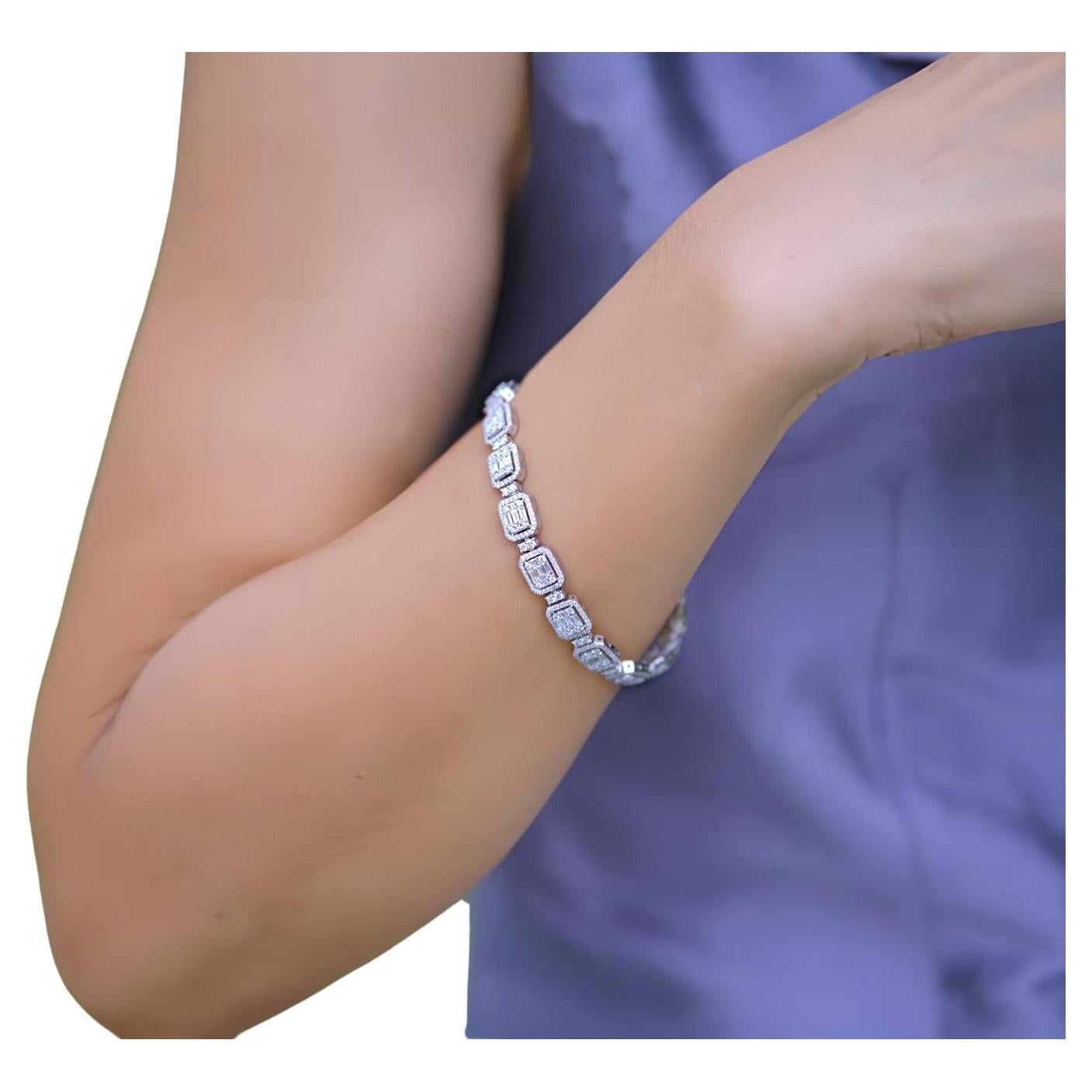 Elegant 5.70 Carat Diamond Bracelet in 18K White Gold – Vintage-Inspired Luxury For Sale