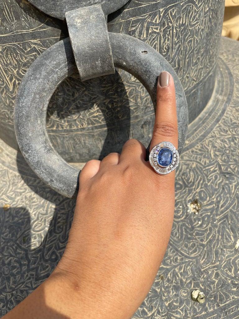 En vente :  Elegant 6.43 Ct. Bague cocktail saphir bleu et diamant en or blanc massif 18kt 2