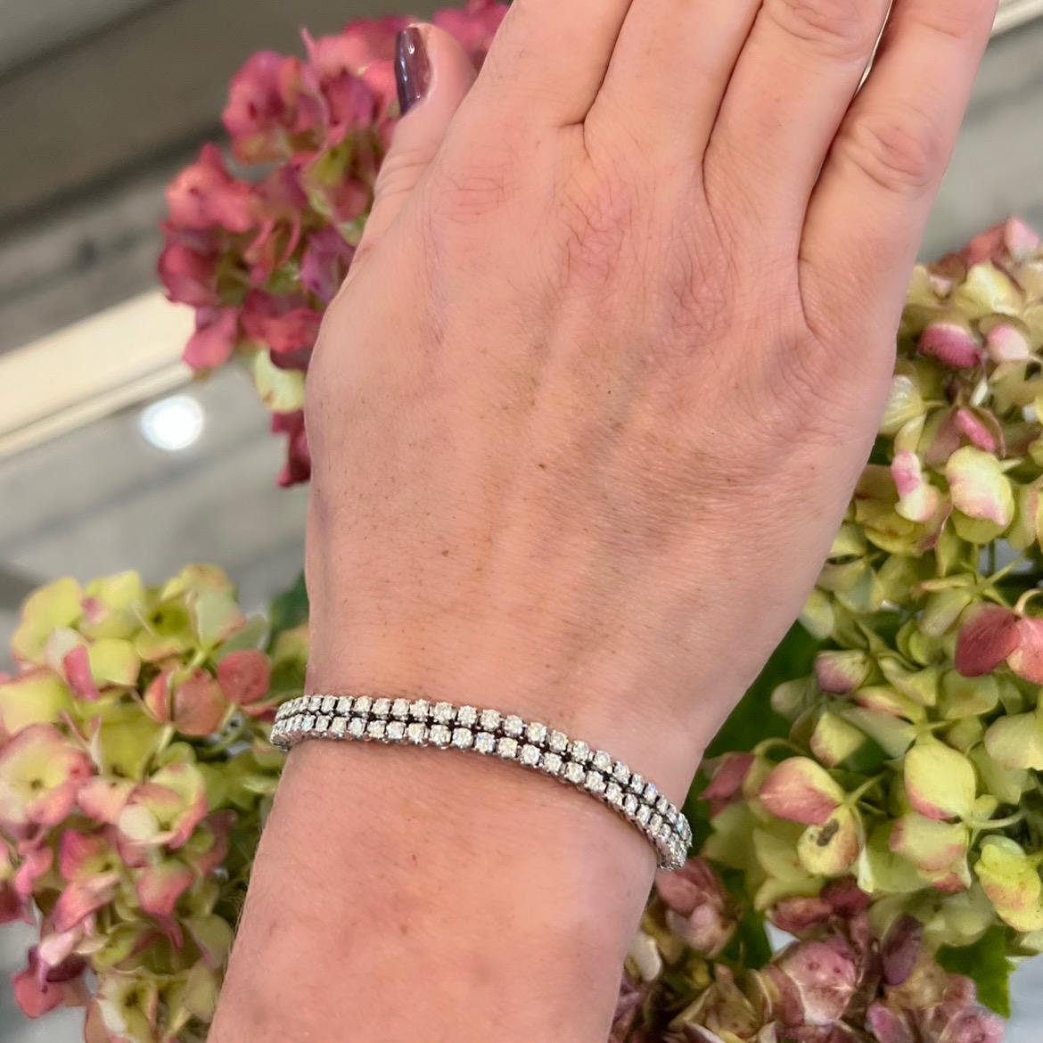 Women's Elegant 6.70-Ctw Diamond Line Bracelet