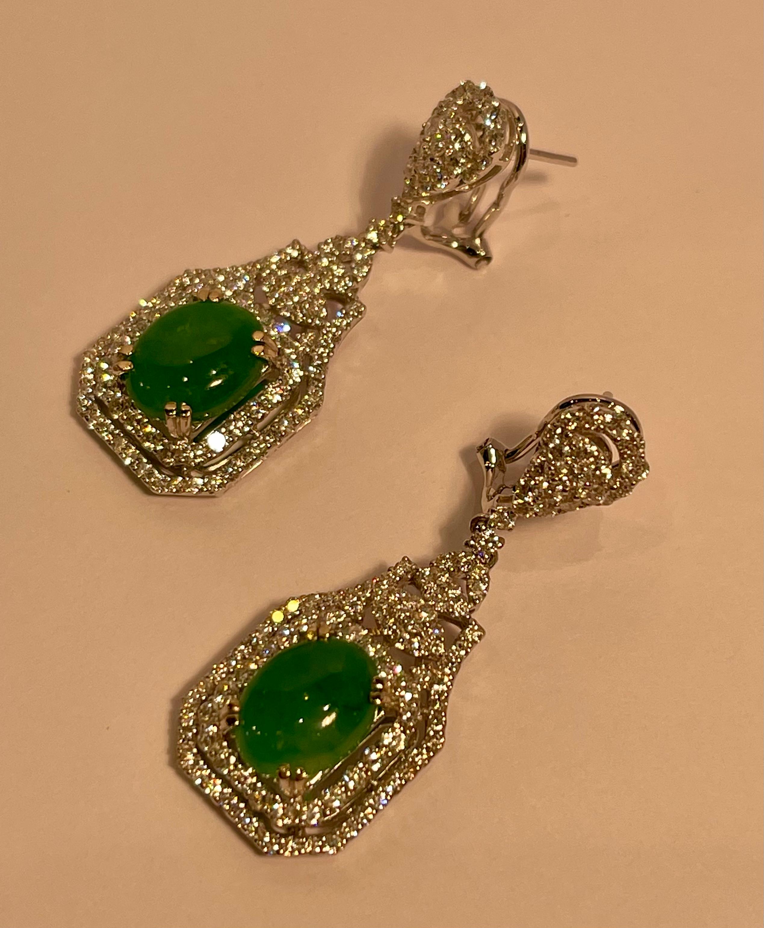 Elegant 9.83 Carat 18 Karat White Gold Art Deco Style Jade and Diamond Earrings 3