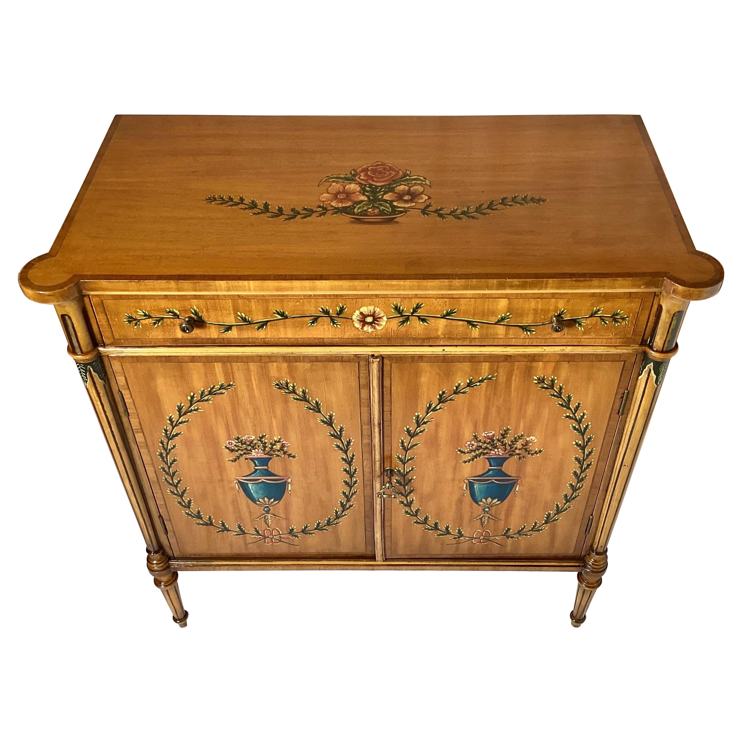 Élégante armoire peinte à la main de style Adam.