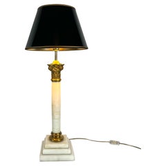 Elegante Tischlampe aus Alabaster und Messing - Ende des 19. Jahrhunderts