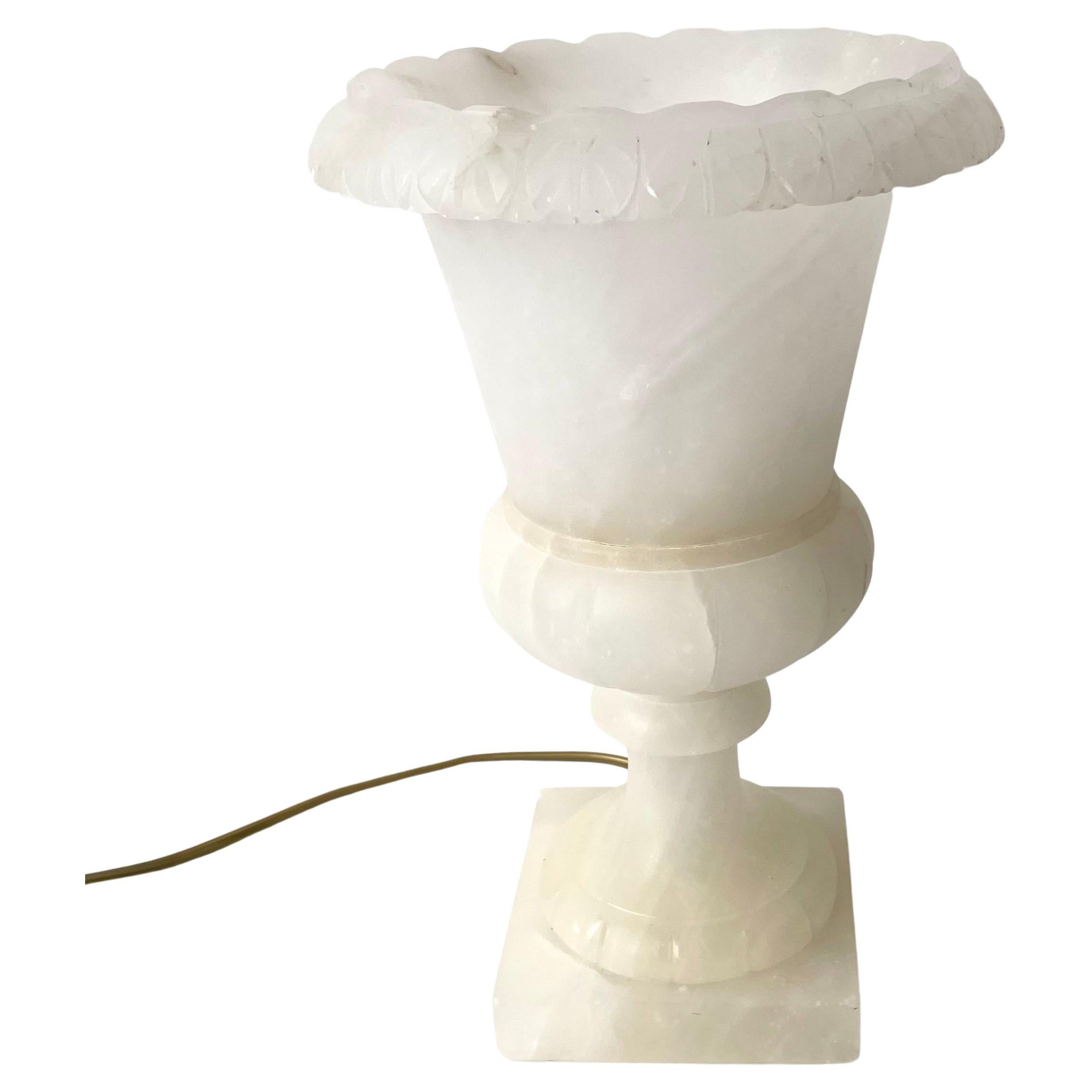 Elegant Alabaster Table Lamp in the Shape of a Classical Urn, Early 20th Century For Sale