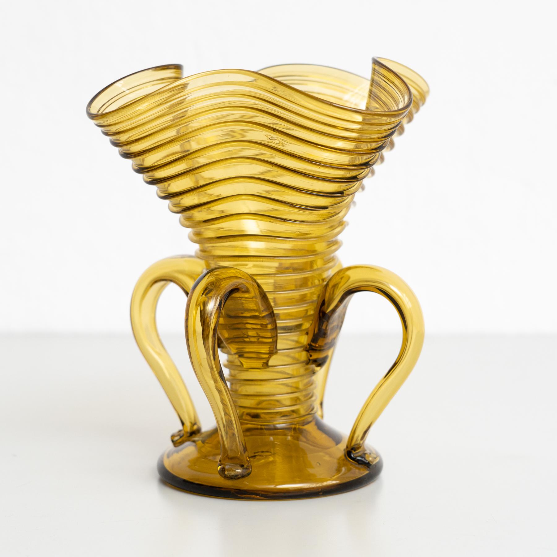 Elegant Amber Blown Glass Vase - Early 20th Century Spanish Artistry For Sale 7