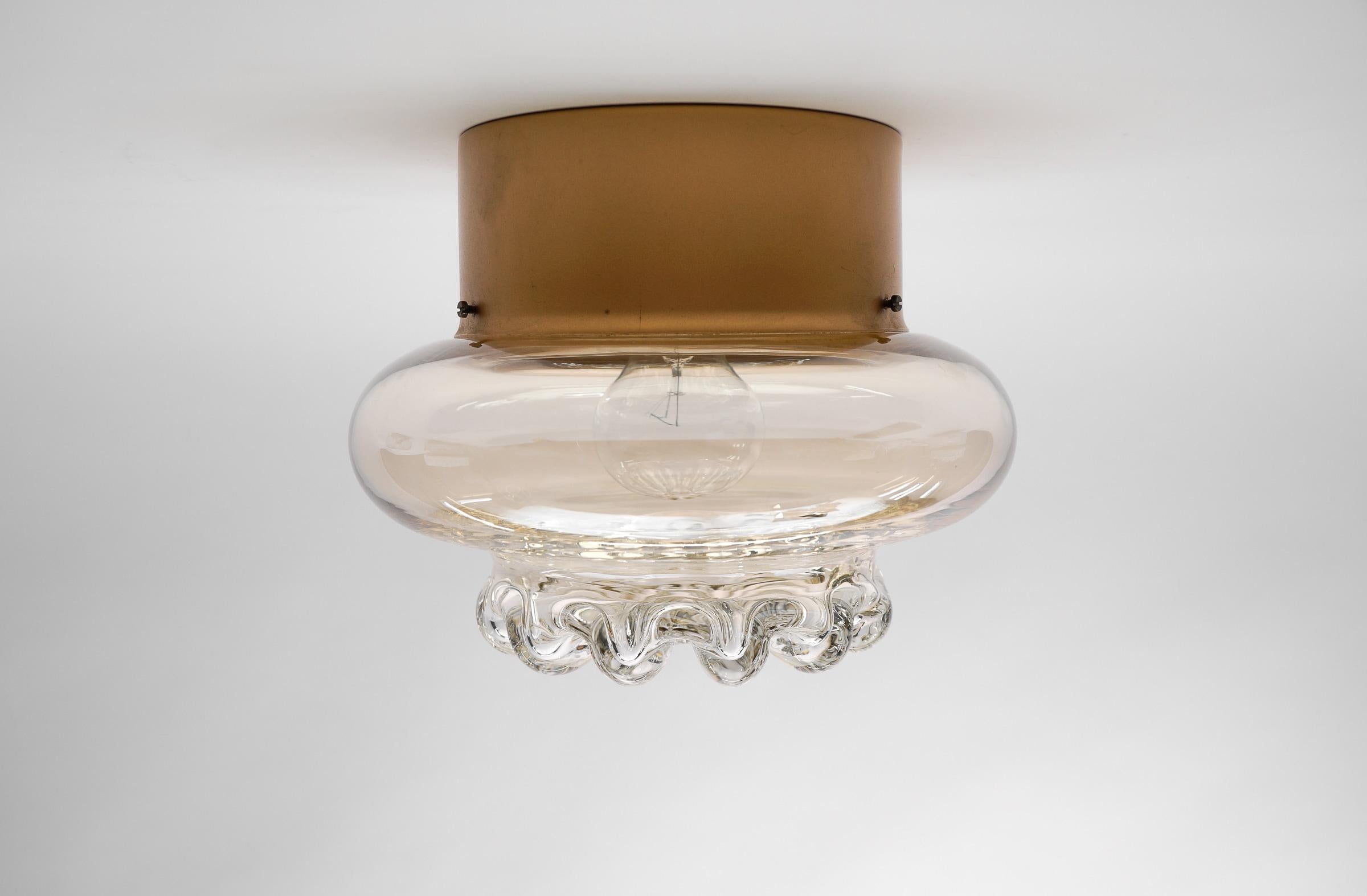 Elegante Einbaubeleuchtung aus Bernsteinglas von Limburg, Deutschland 1960er Jahre (Moderne der Mitte des Jahrhunderts) im Angebot