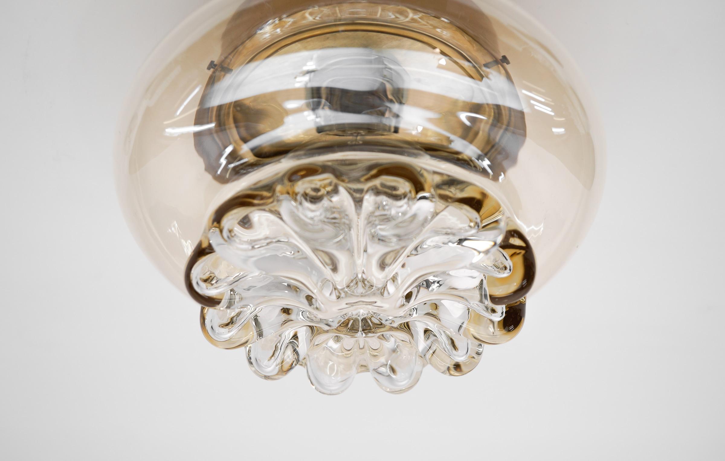 Elegante Einbaubeleuchtung aus Bernsteinglas von Limburg, Deutschland 1960er Jahre im Angebot 3