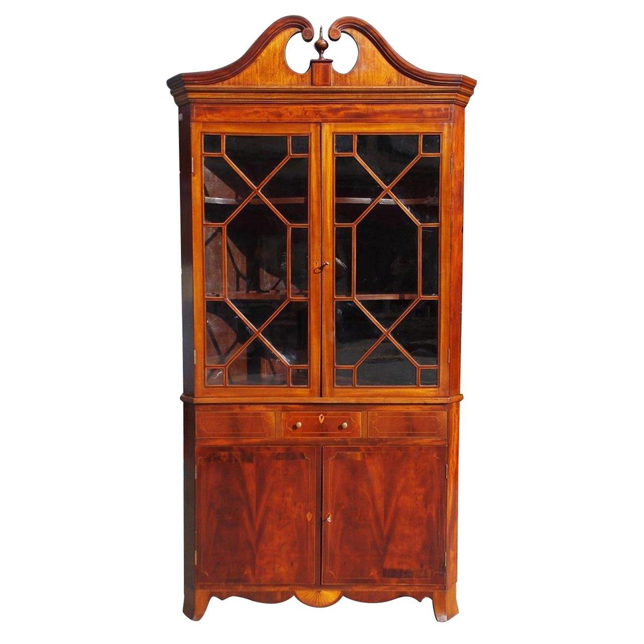Elegant American Mahogany Satinwood Inlaid Corner Cupboard,  Va , Circa 1800 