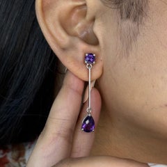 Eleganza degli orecchini a goccia lunghi di ametista per la laurea in A. Silver