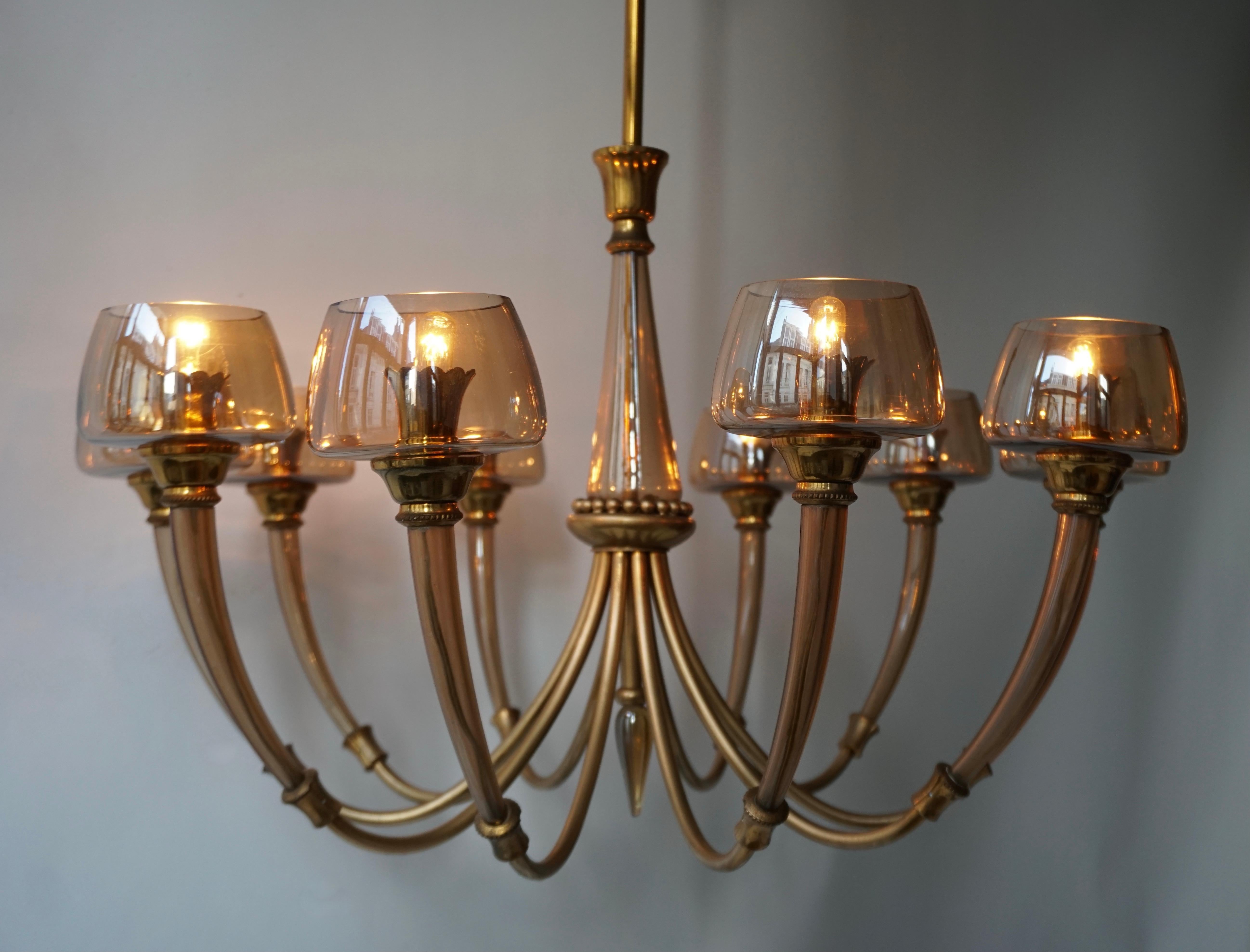 Elegant Murano Glass and Brass Chandelier For Sale 6