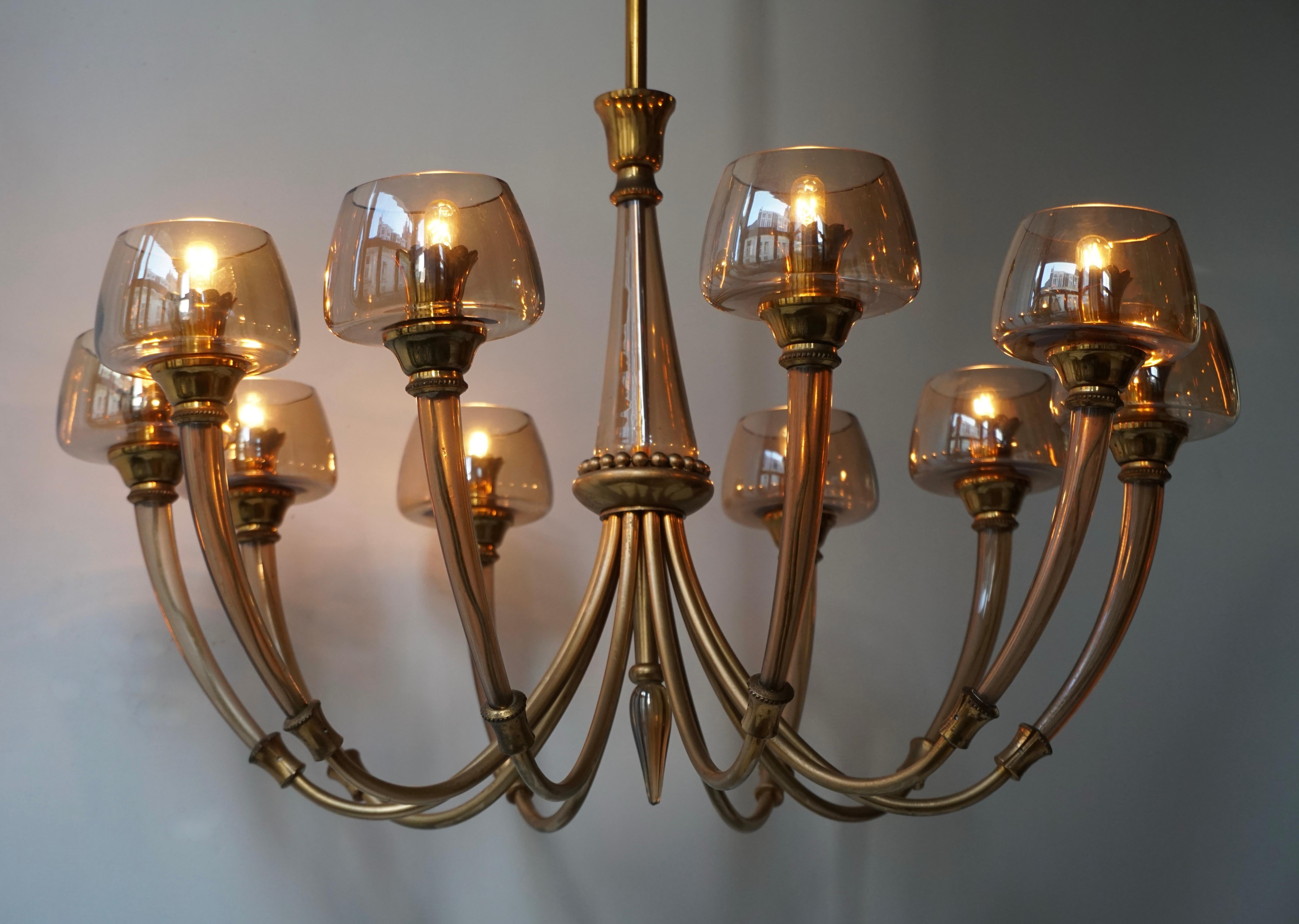 Hollywood Regency Elegant Murano Glass and Brass Chandelier For Sale