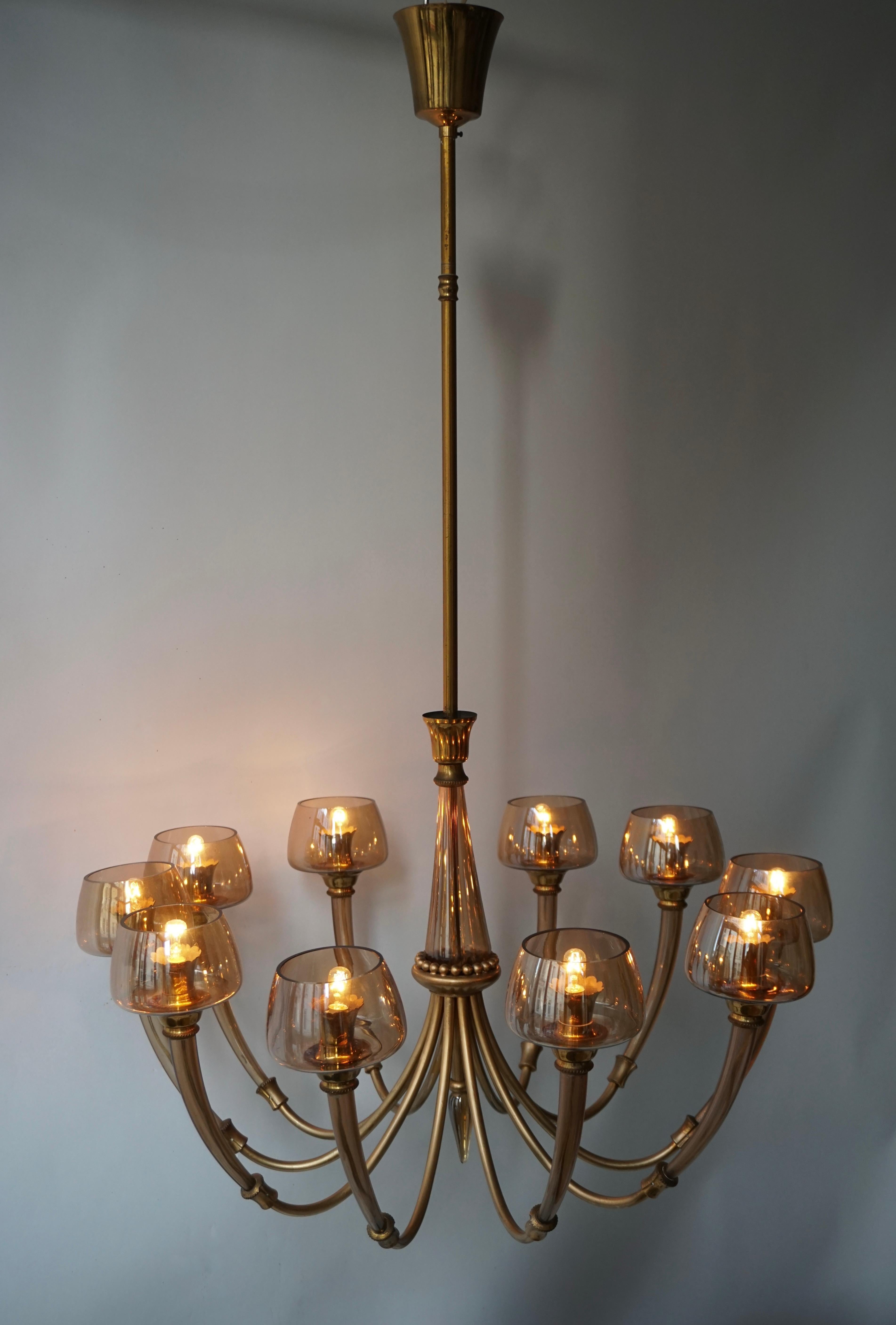20th Century Elegant Murano Glass and Brass Chandelier For Sale