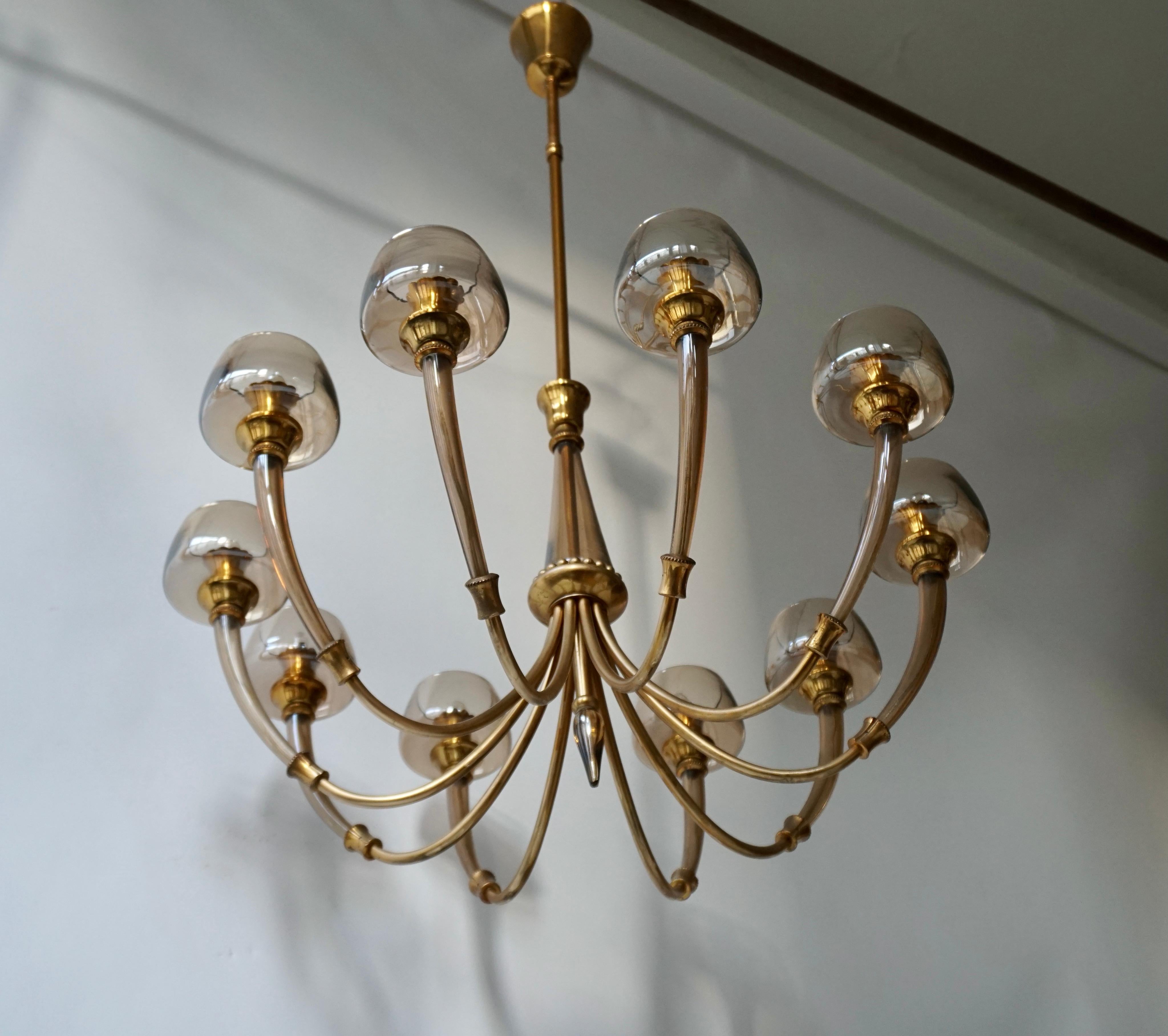 Elegant Murano Glass and Brass Chandelier For Sale 2