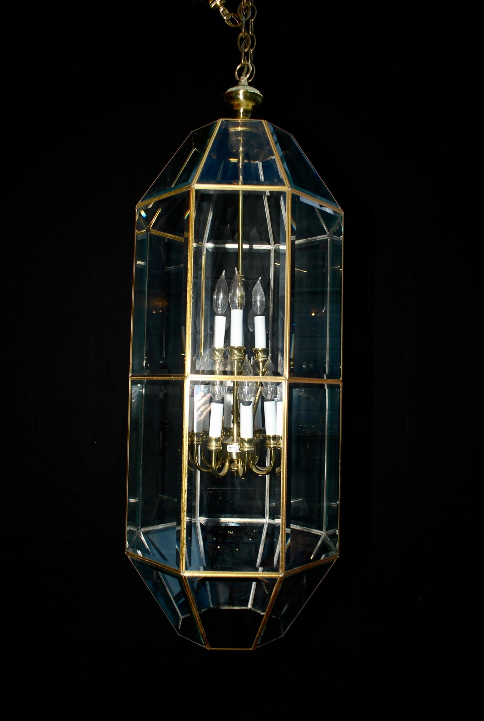 Elegant and Beautiful Large Brass Lantern In Good Condition For Sale In Los Angeles, CA