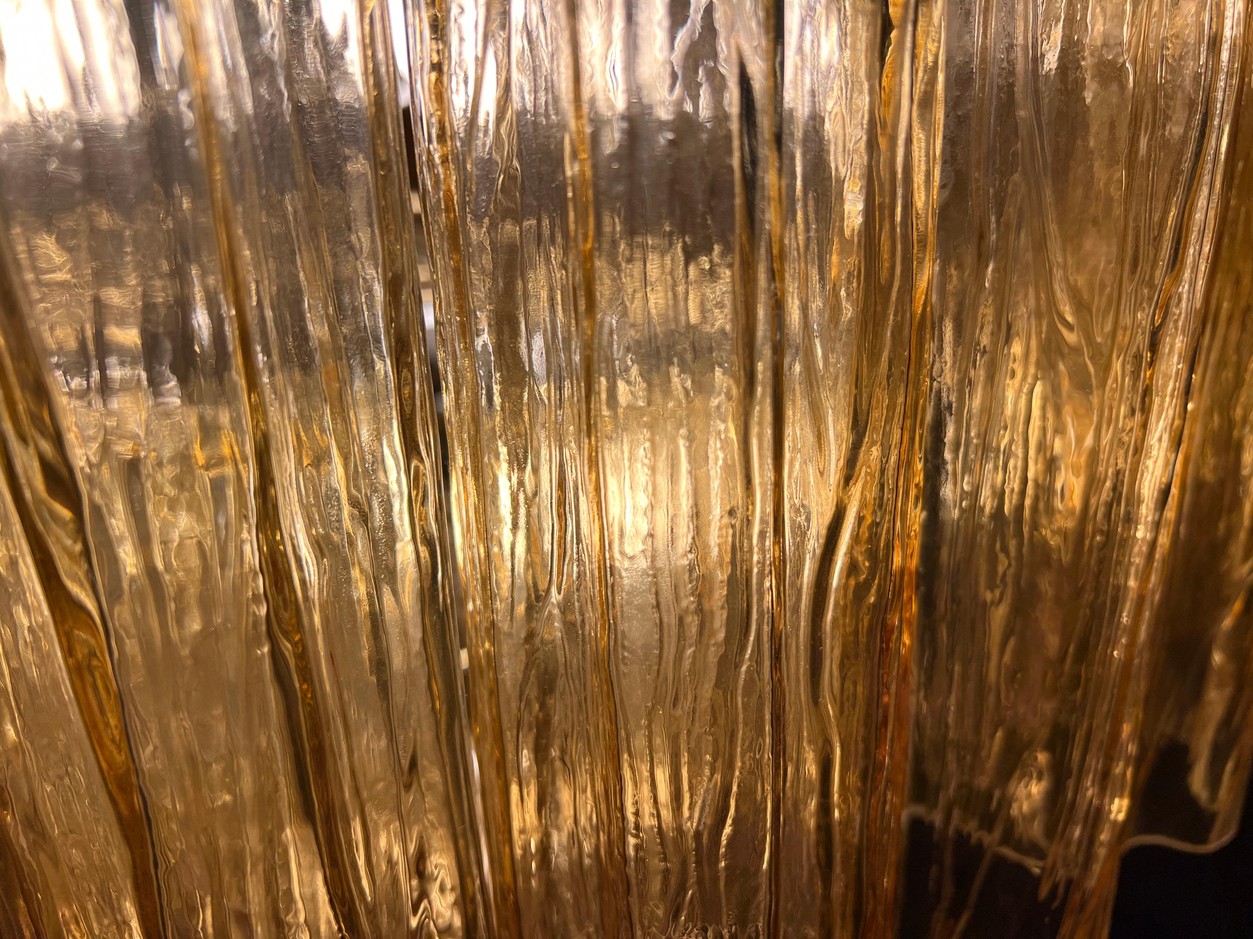 Elegante e affascinante coppia di lampadari italiani di Valentina Planta, Murano in vendita 5