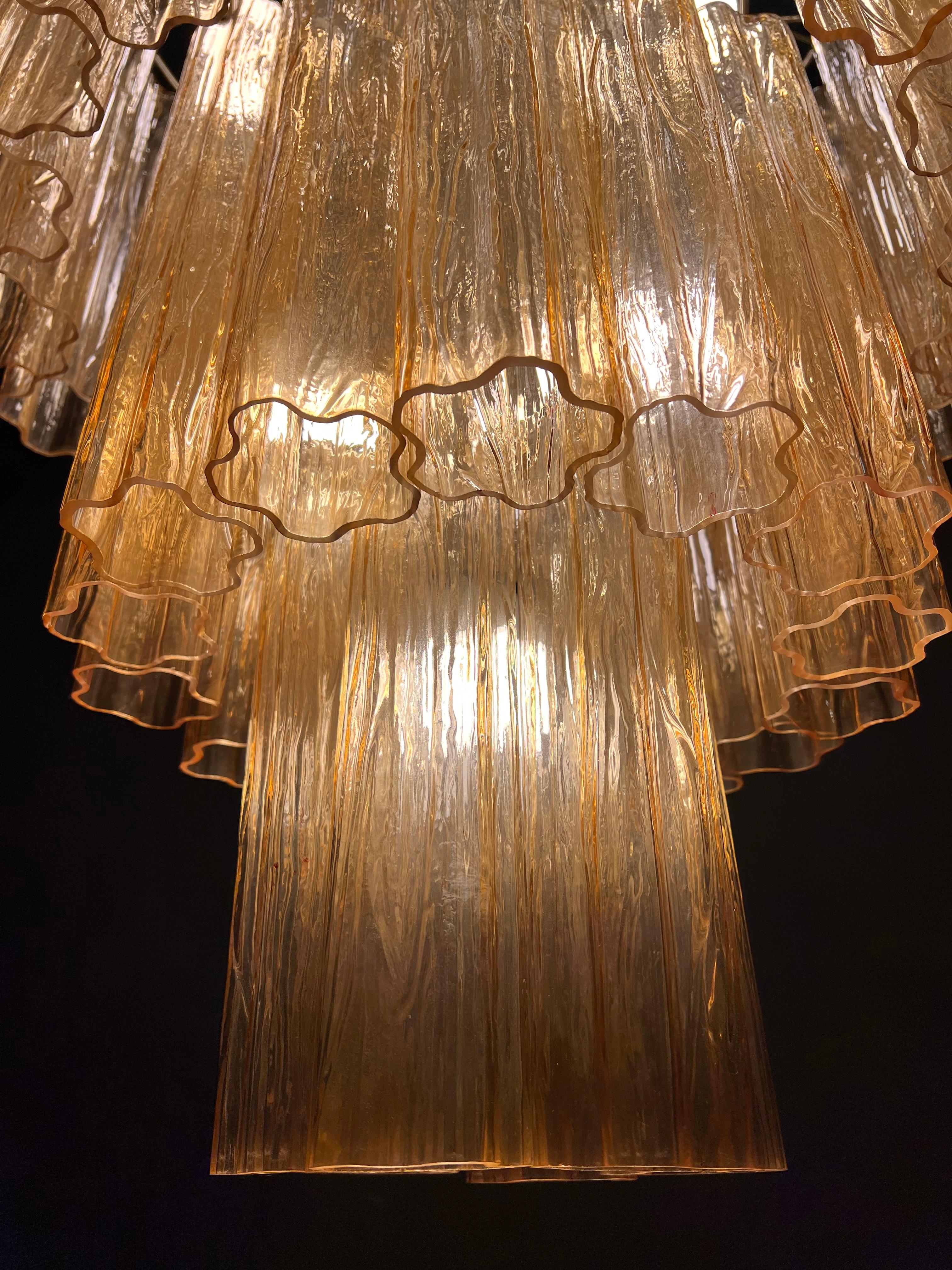 Elegante e affascinante coppia di lampadari italiani di Valentina Planta, Murano in vendita 6
