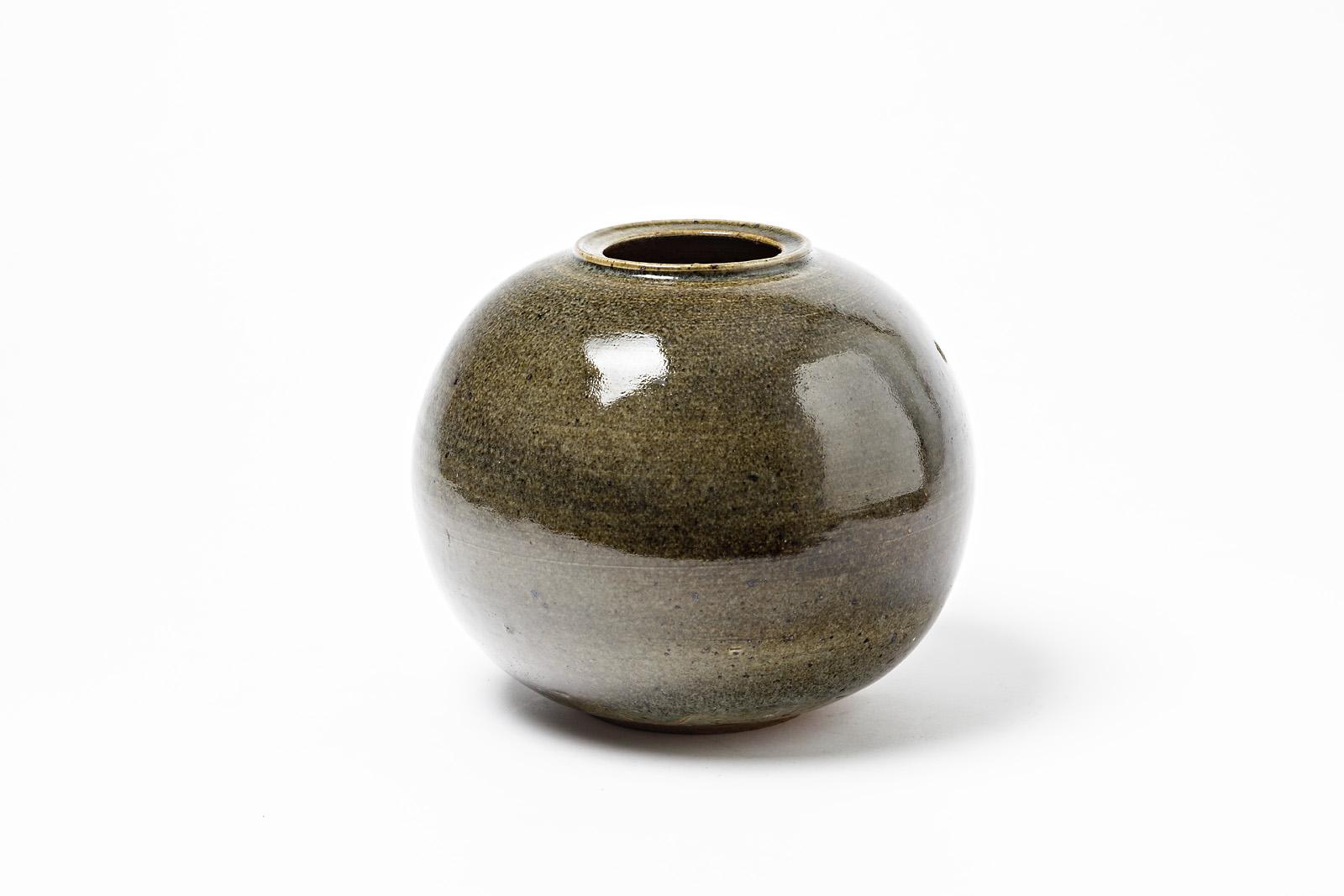 Mid-Century Modern Elegant and Decorative Stoneware Ceramic Vase by JPD circa 1975 Grey and Green For Sale