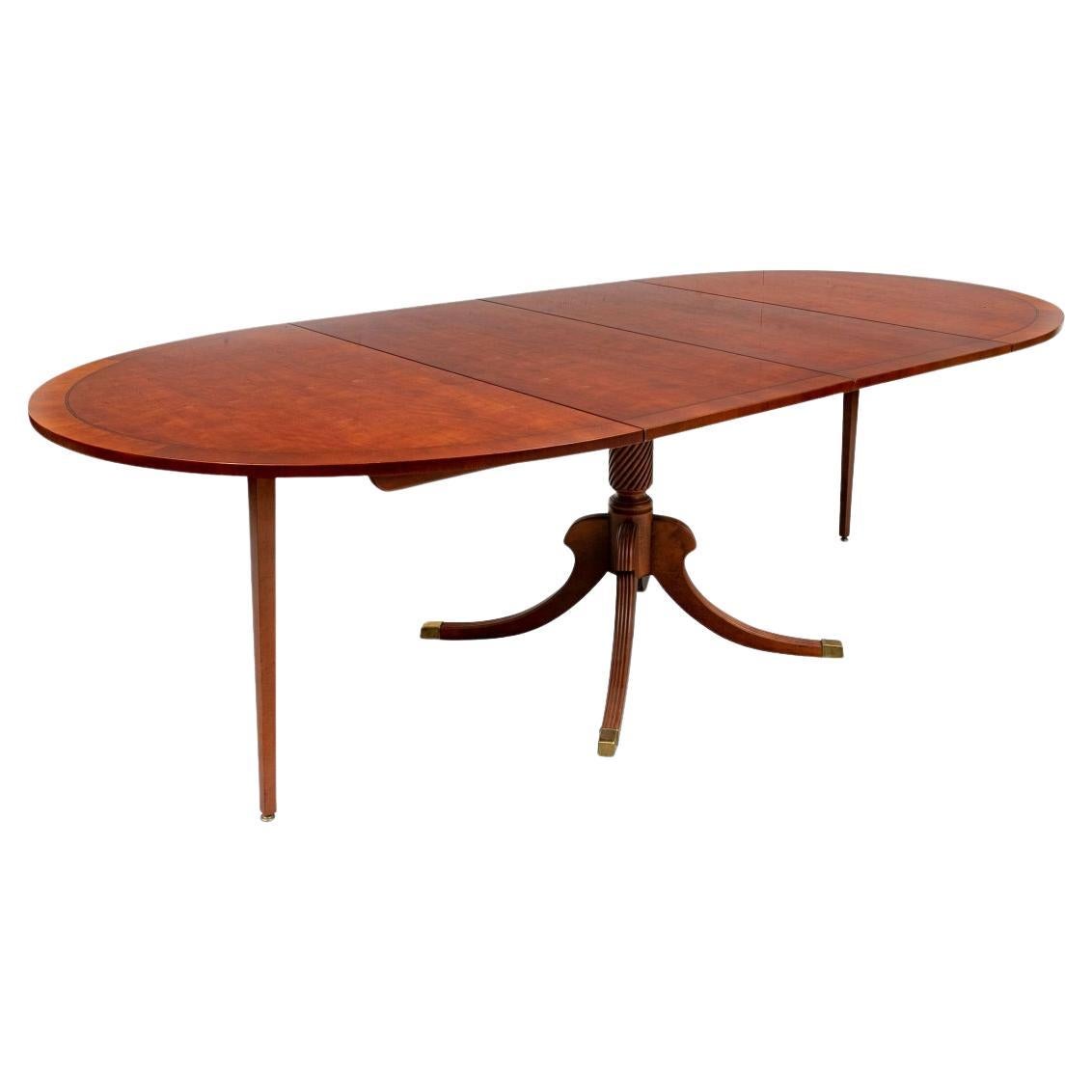 Elegant And Fine Quality Mahogany Oval Dining Table For Sale