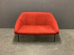 Elegant and Light Italien Settee