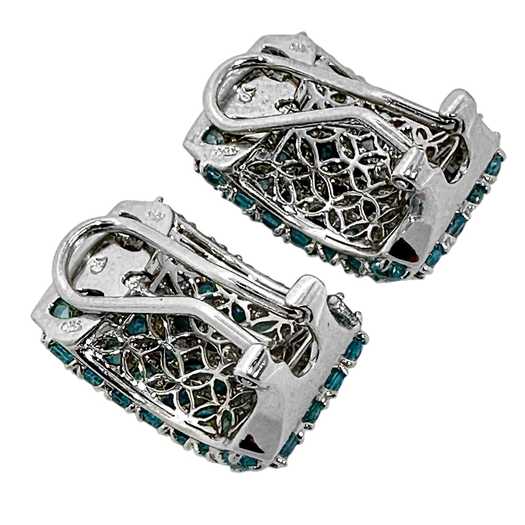 Boucles d'oreilles élégantes et élégantes en or blanc 18 carats et aigue-marine naturelle en vente 2