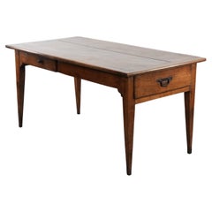 Elegant and subtle antique French dining table made of fruitwood