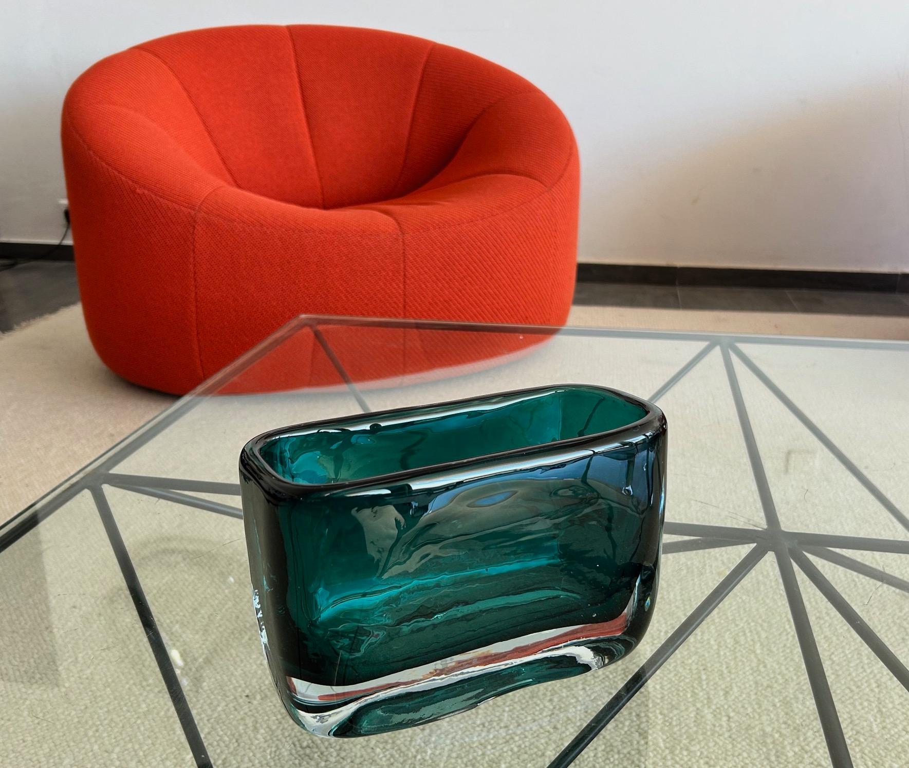 Vetro Eleganza e spessore del vaso in vetro degli anni 2000, Italia in vendita
