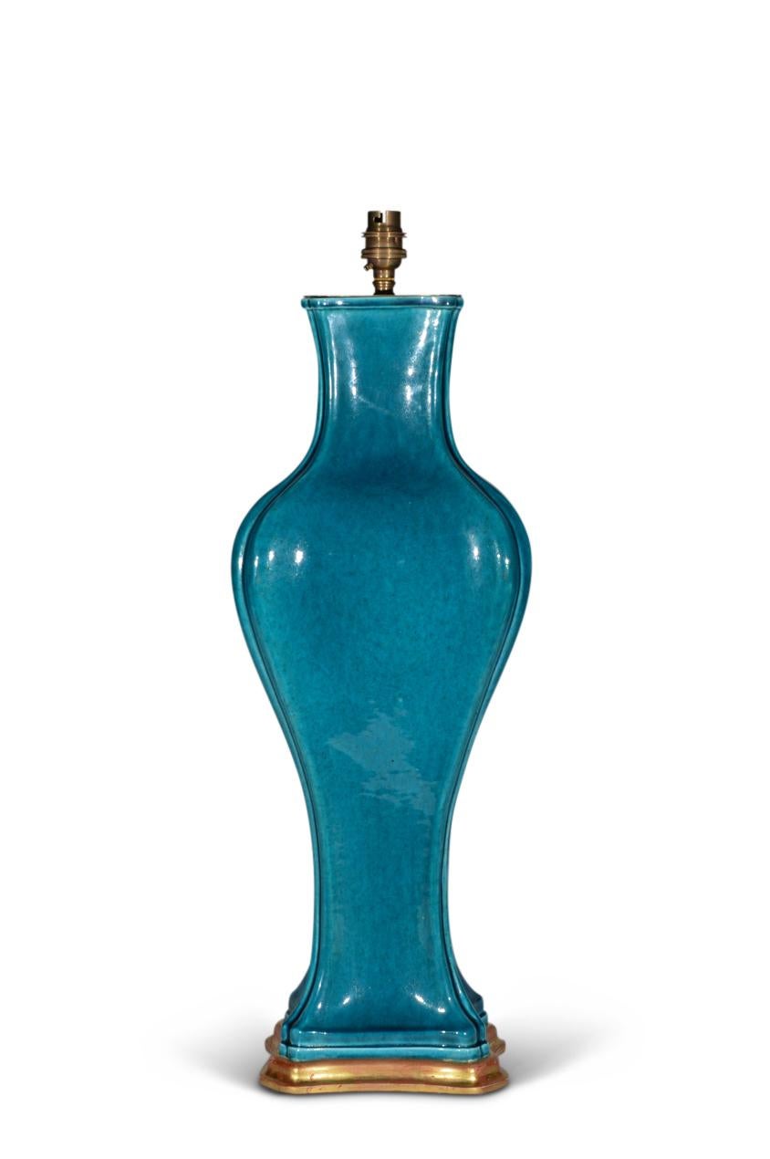Elegant Chinese Deep Turquoise Glazed Porcelain Table Lamp For Sale