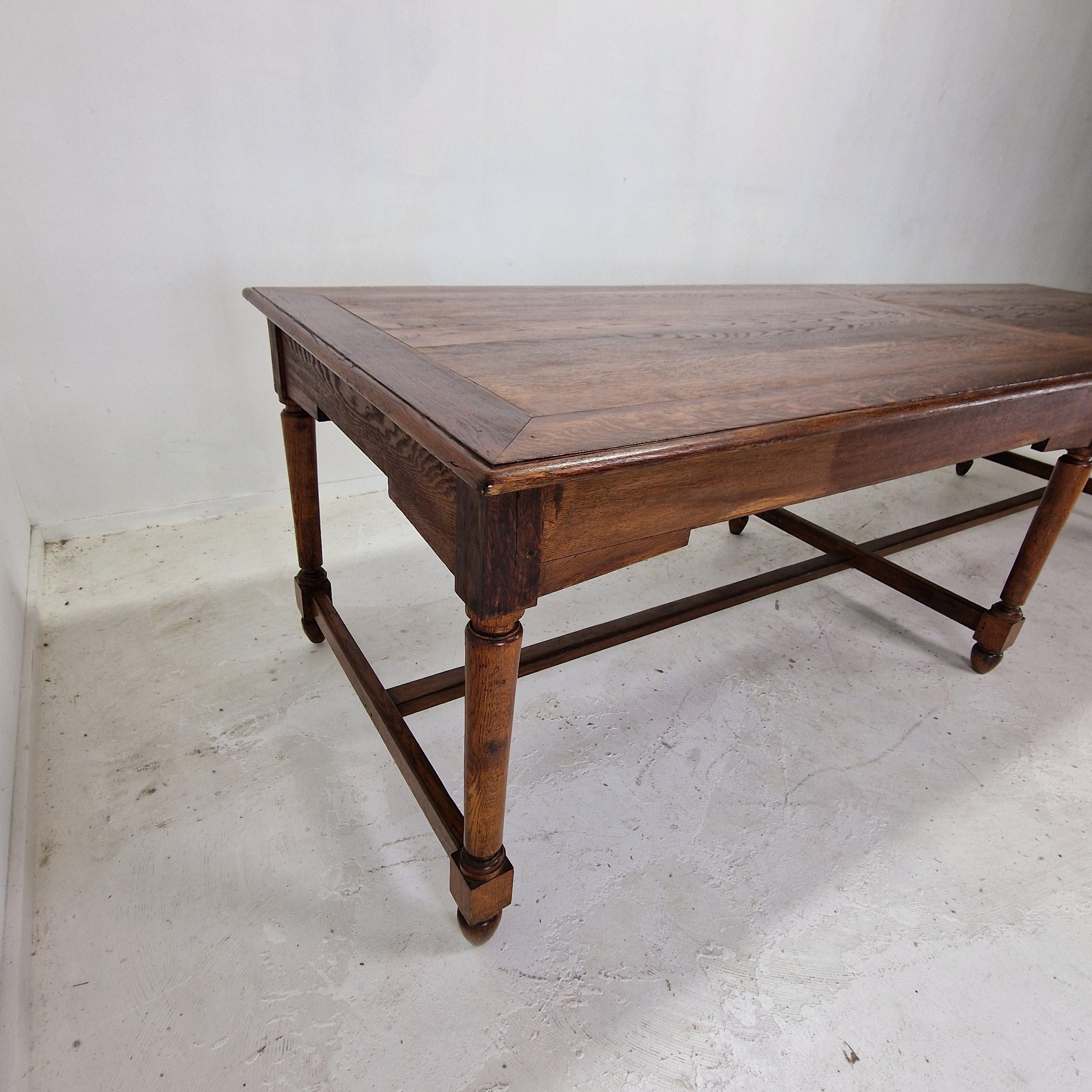 Elegant and Very Large French Antique Monastery Dining Table, 19th Century en venta 5
