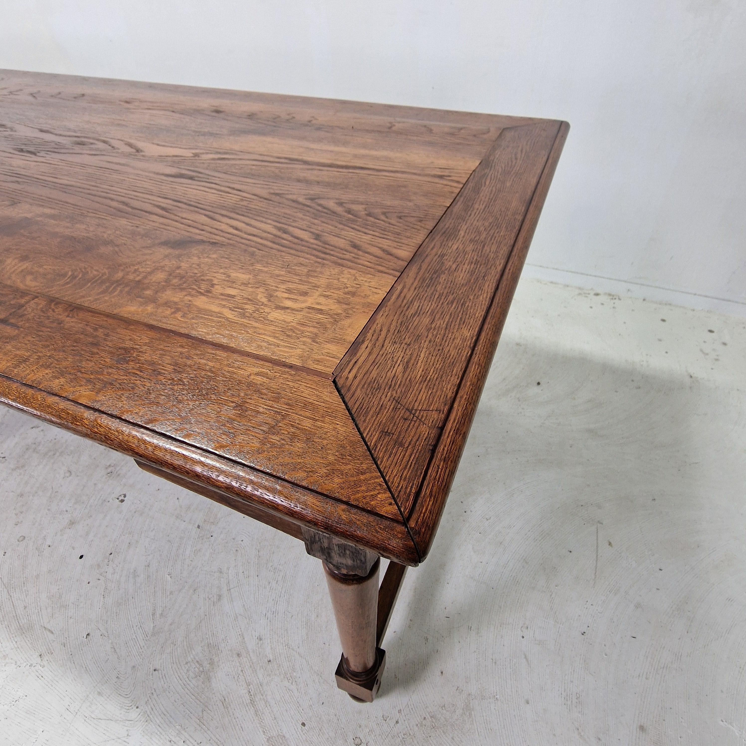 Elegant and Very Large French Antique Monastery Dining Table, 19th Century en venta 8