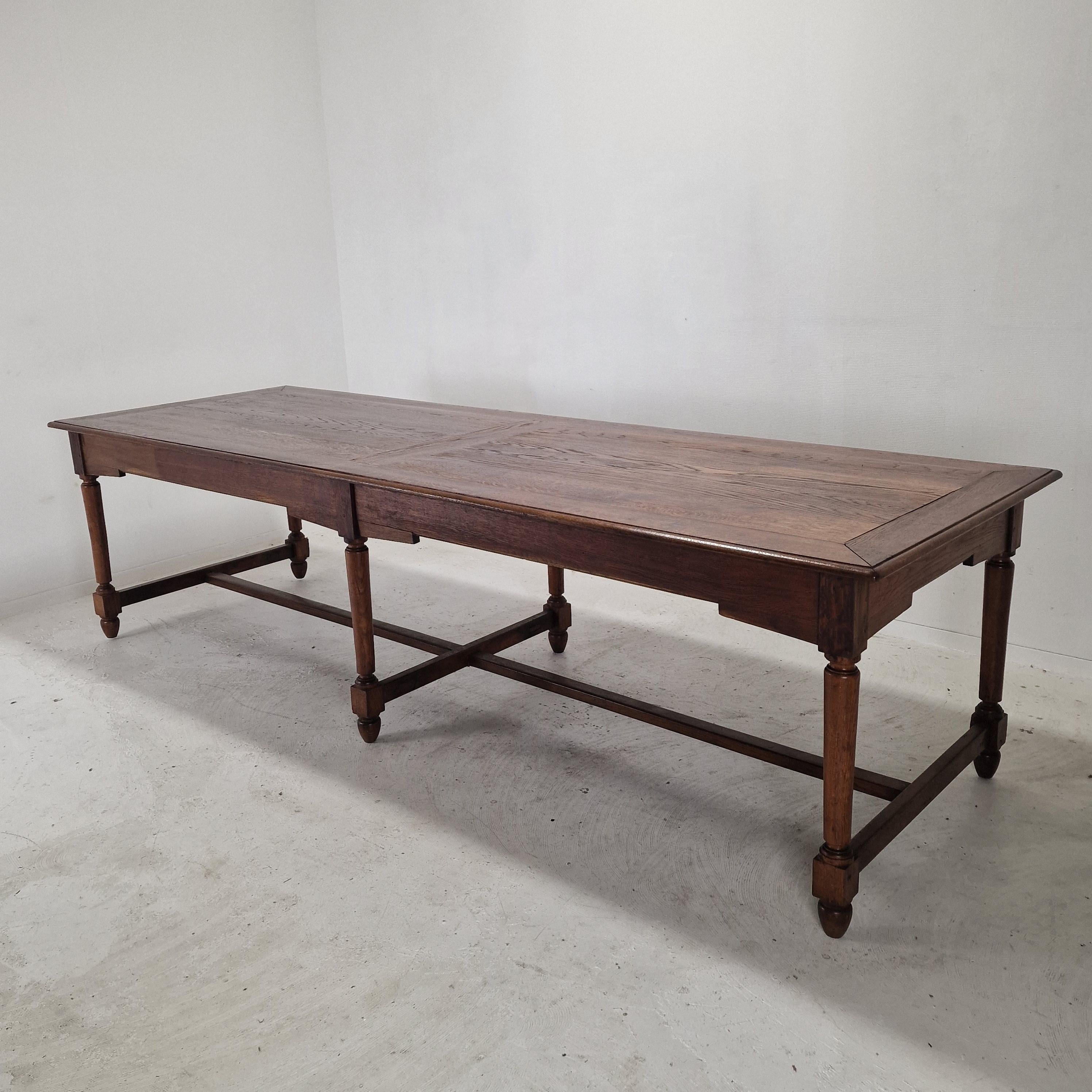 Elegant and Very Large French Antique Monastery Dining Table, 19th Century siglo XIX en venta