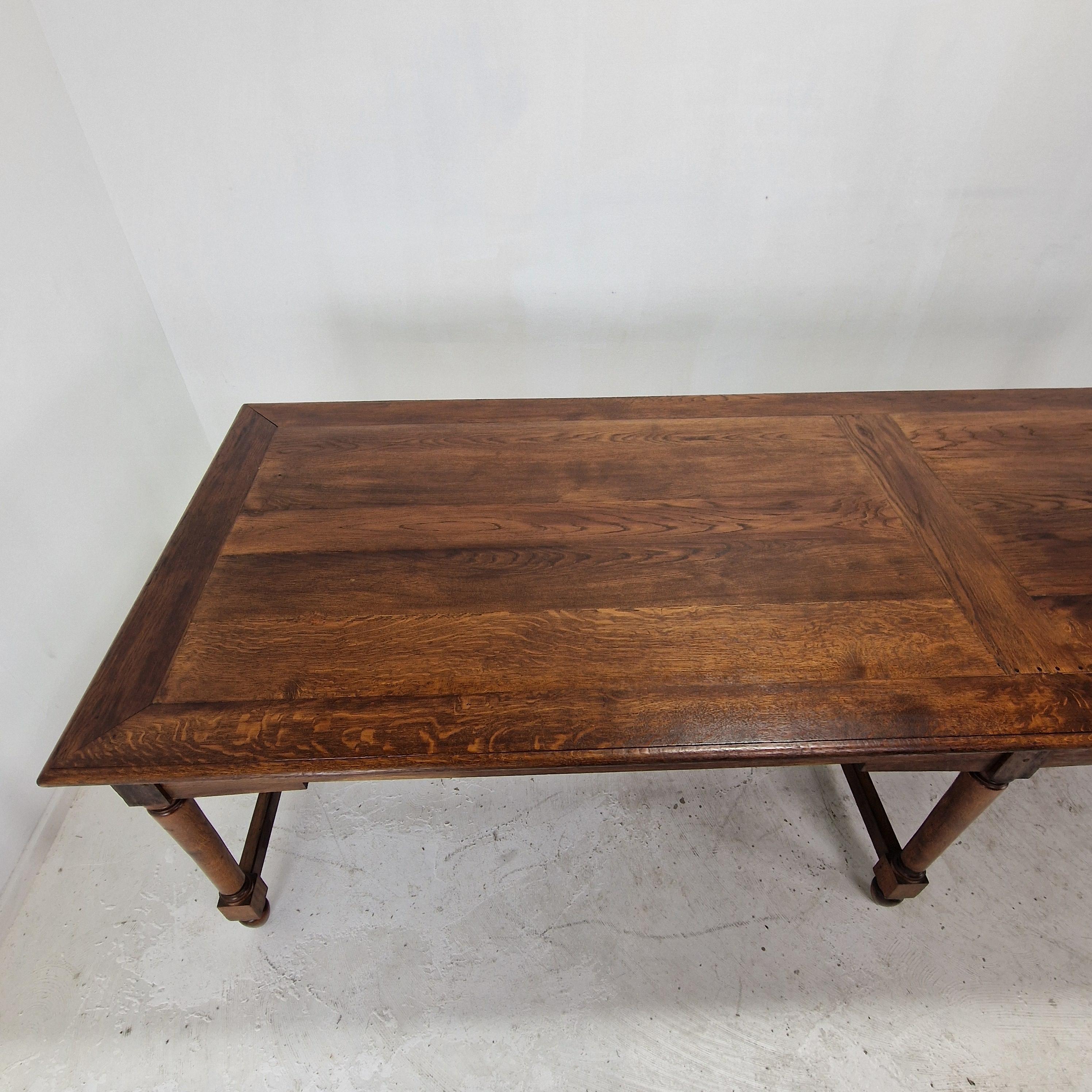 Elegant and Very Large French Antique Monastery Dining Table, 19th Century en venta 1
