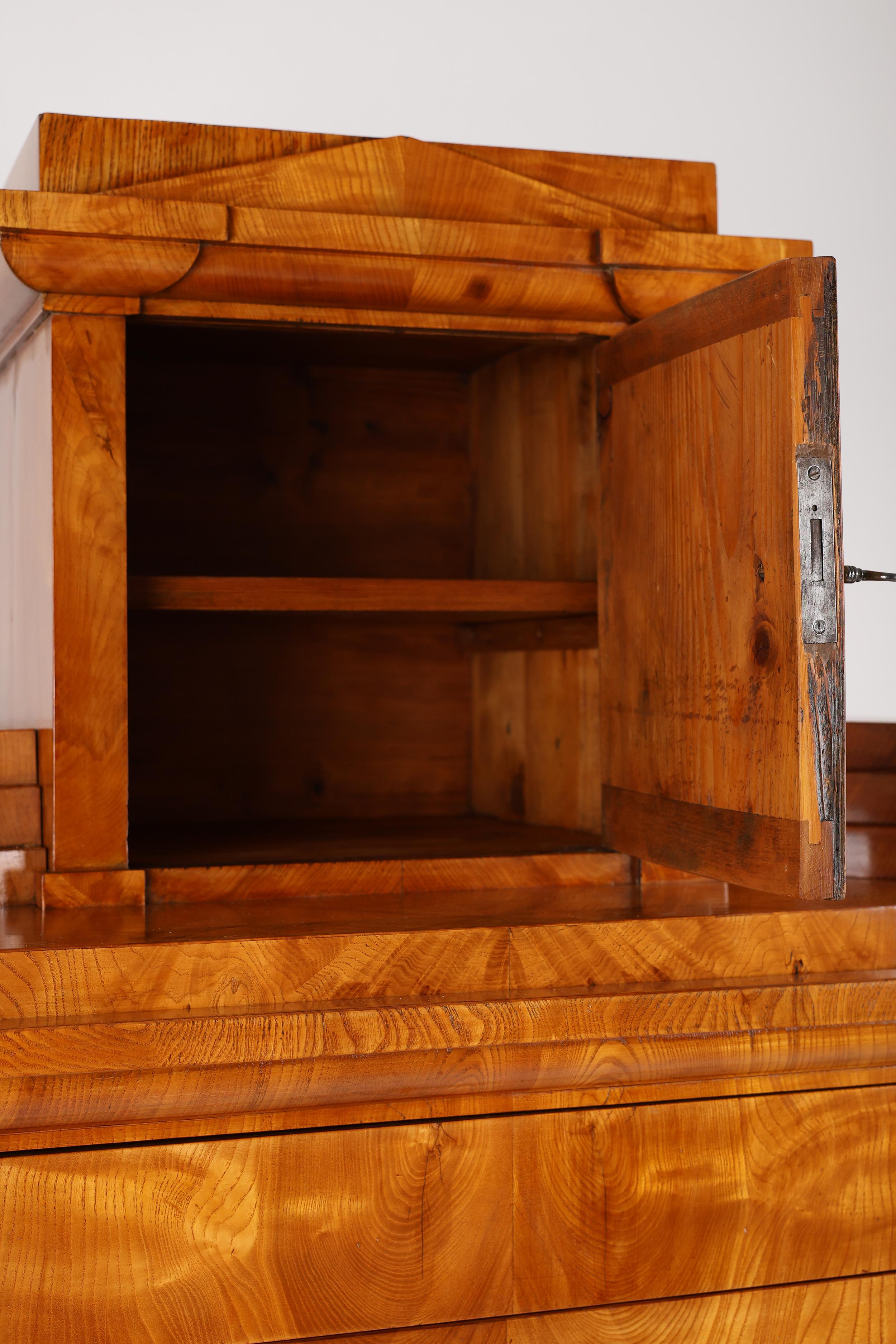 Elegant Antique Ash Veneer Secretary Desk For Sale 3
