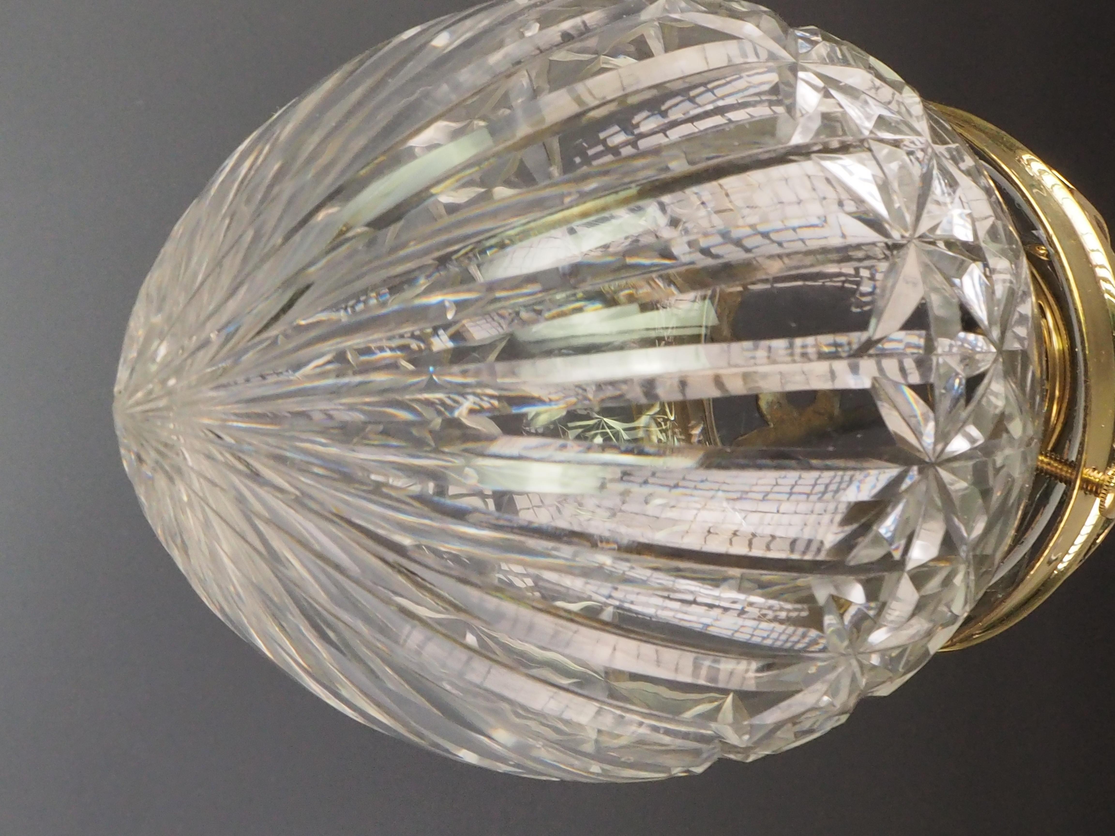 Eleganza della luce a sospensione aperta in vetro tagliato antico in vendita 4