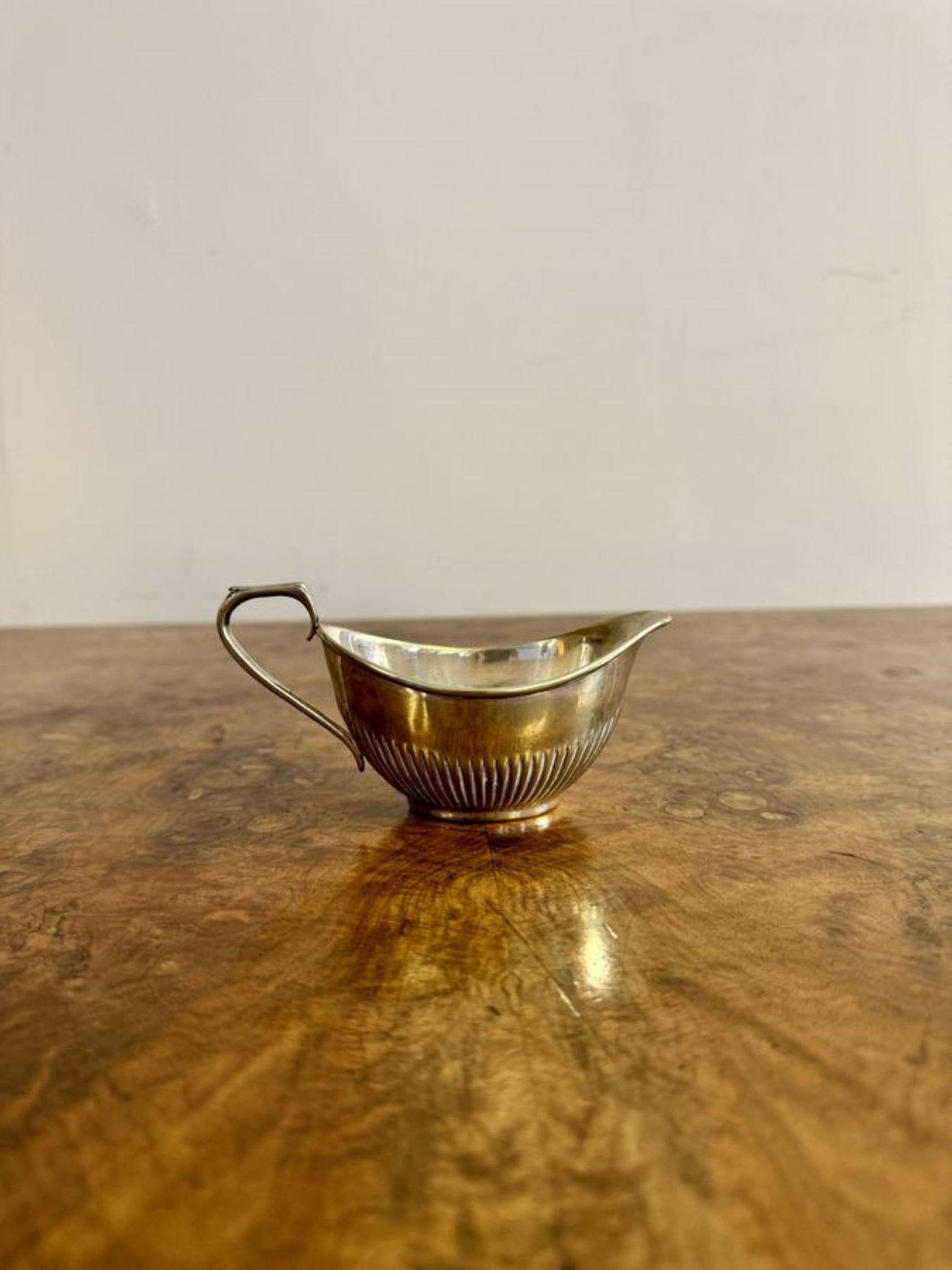 Elegant antique Edwardian quality silver plated four piece tea set and tray For Sale 1