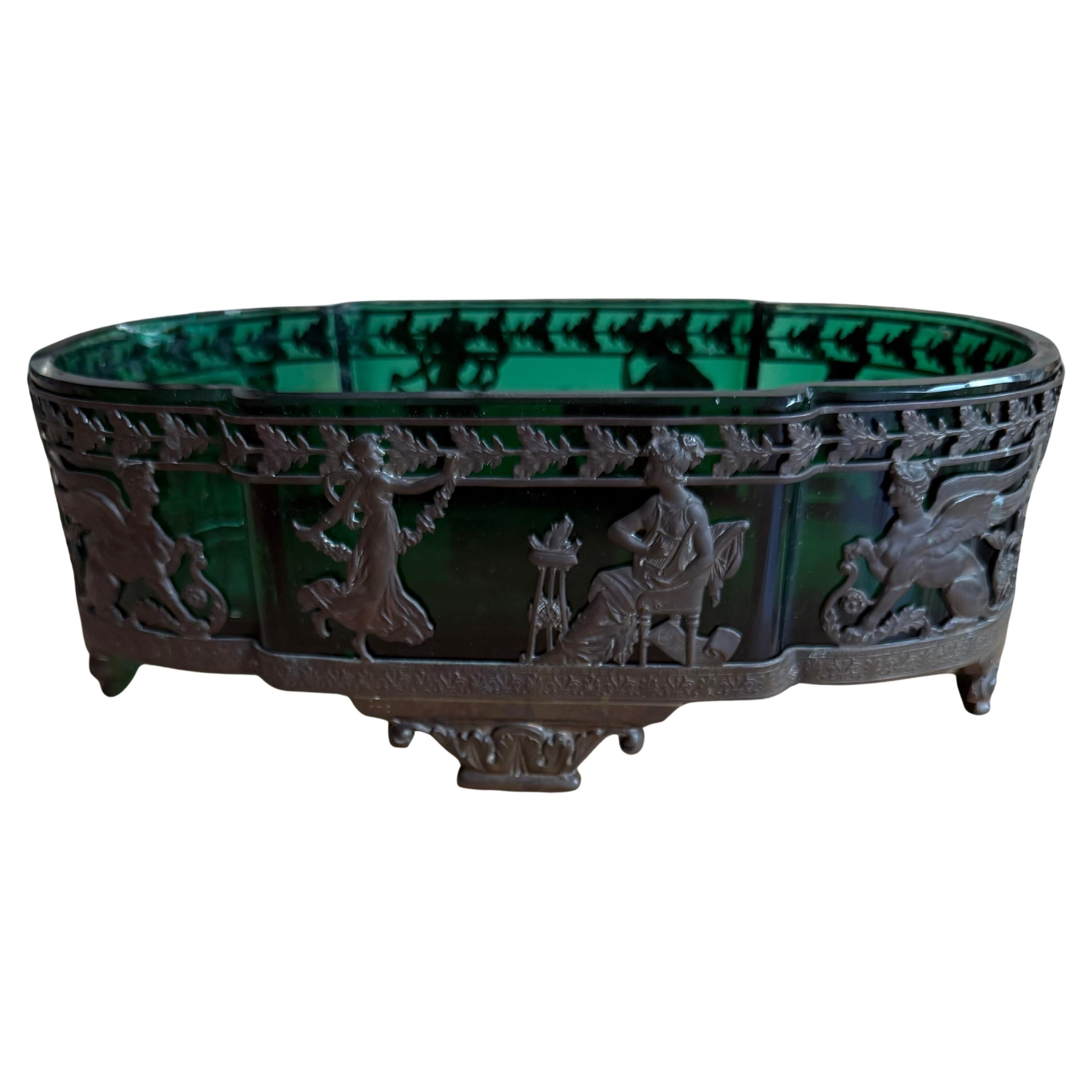 Elegante antike Jardinière im Empire-Stil mit originaler grüner Glasabdeckung im Angebot